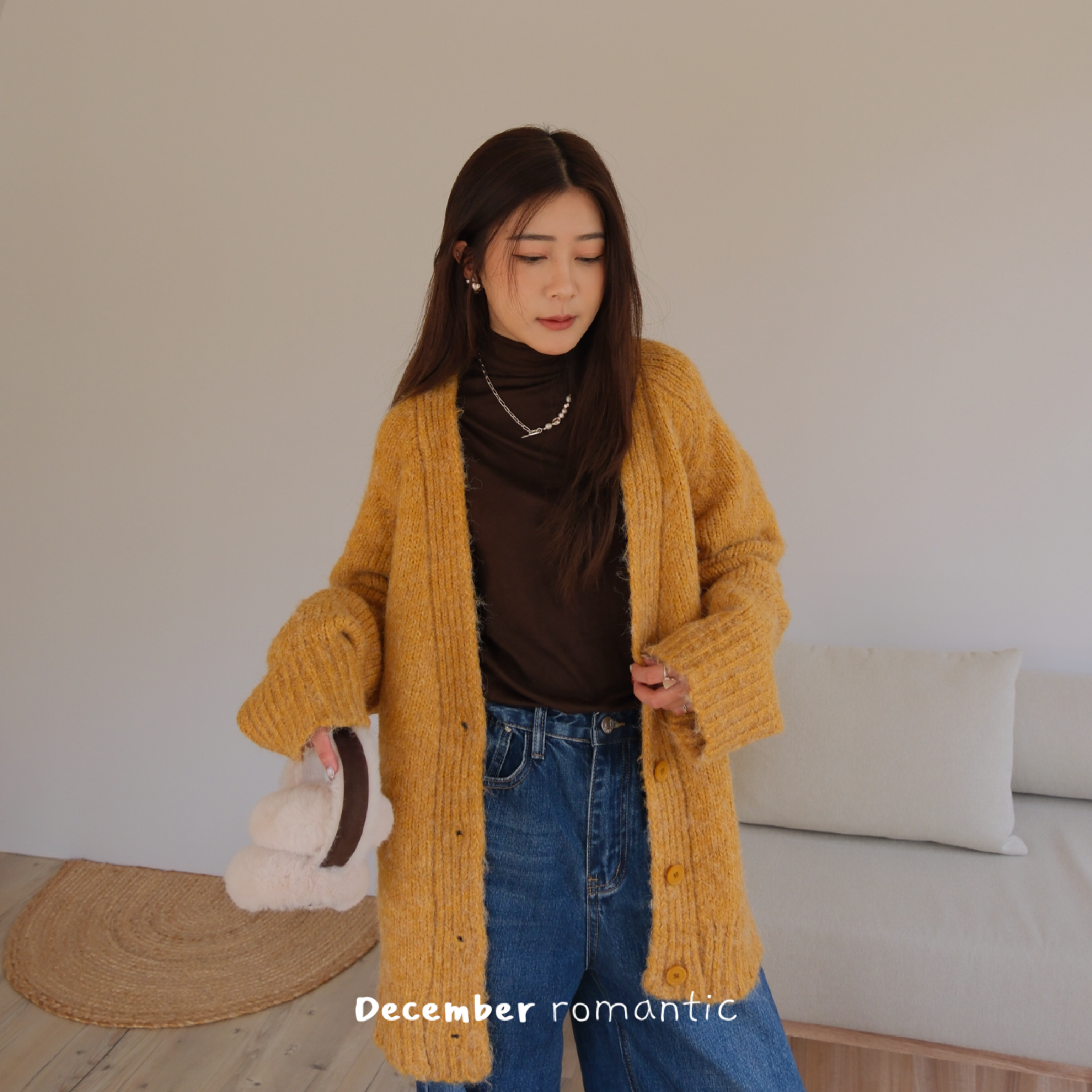 D13  溫柔感厚針織鈕扣外套