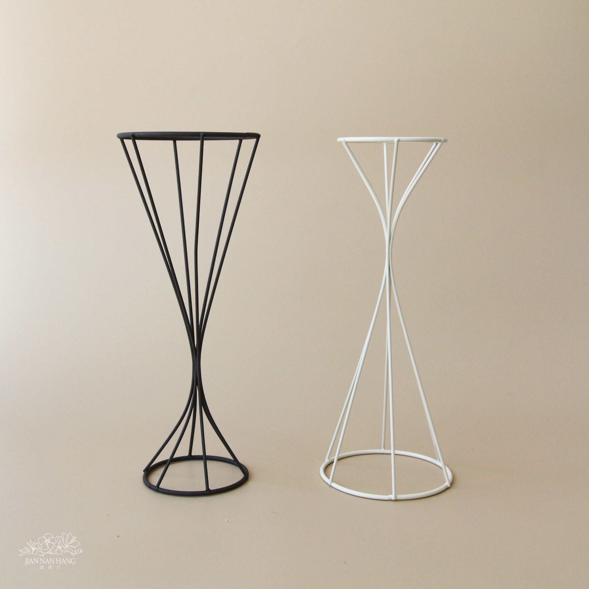 金屬花架 漏斗形線條花架 2色