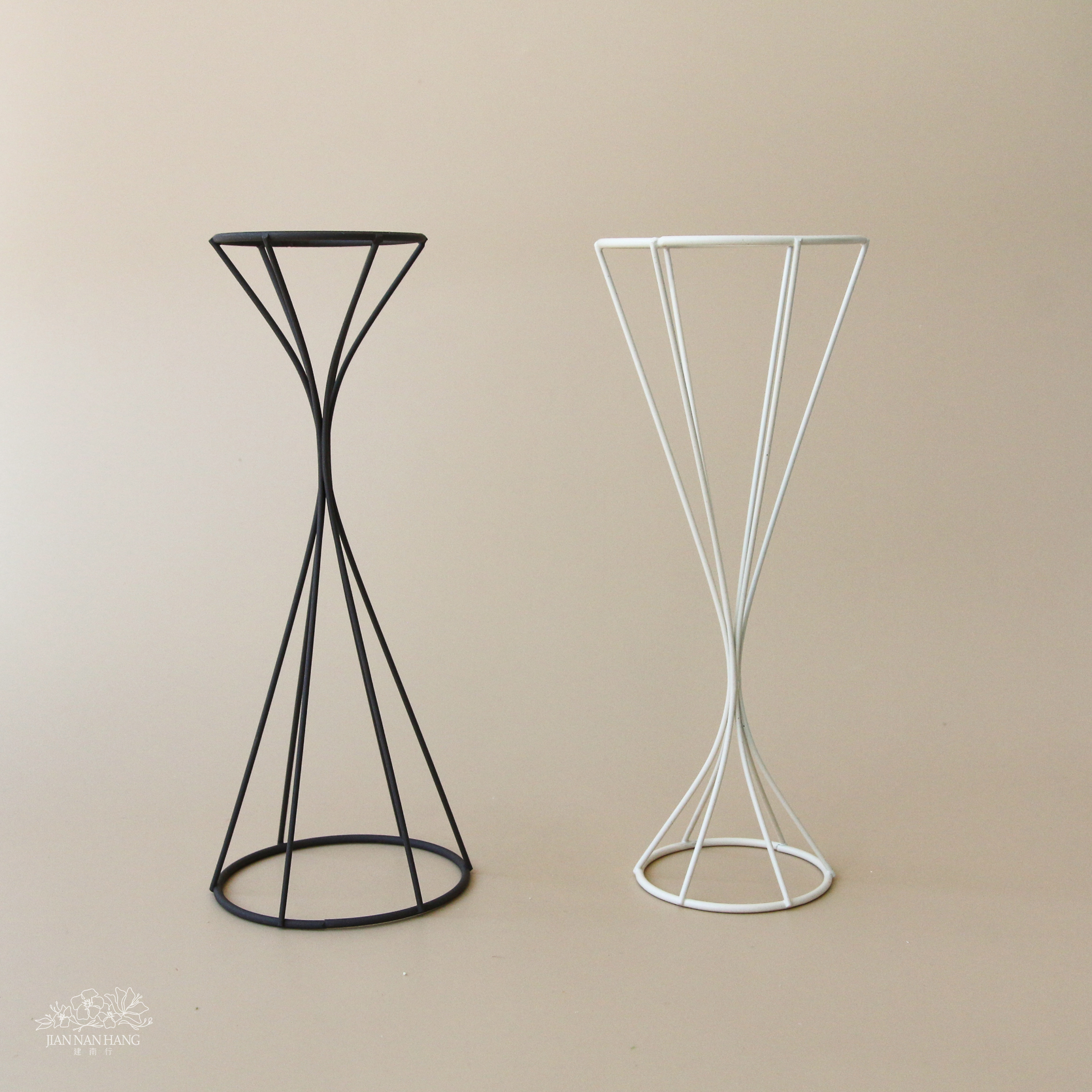金屬花架 漏斗形線條花架 2色