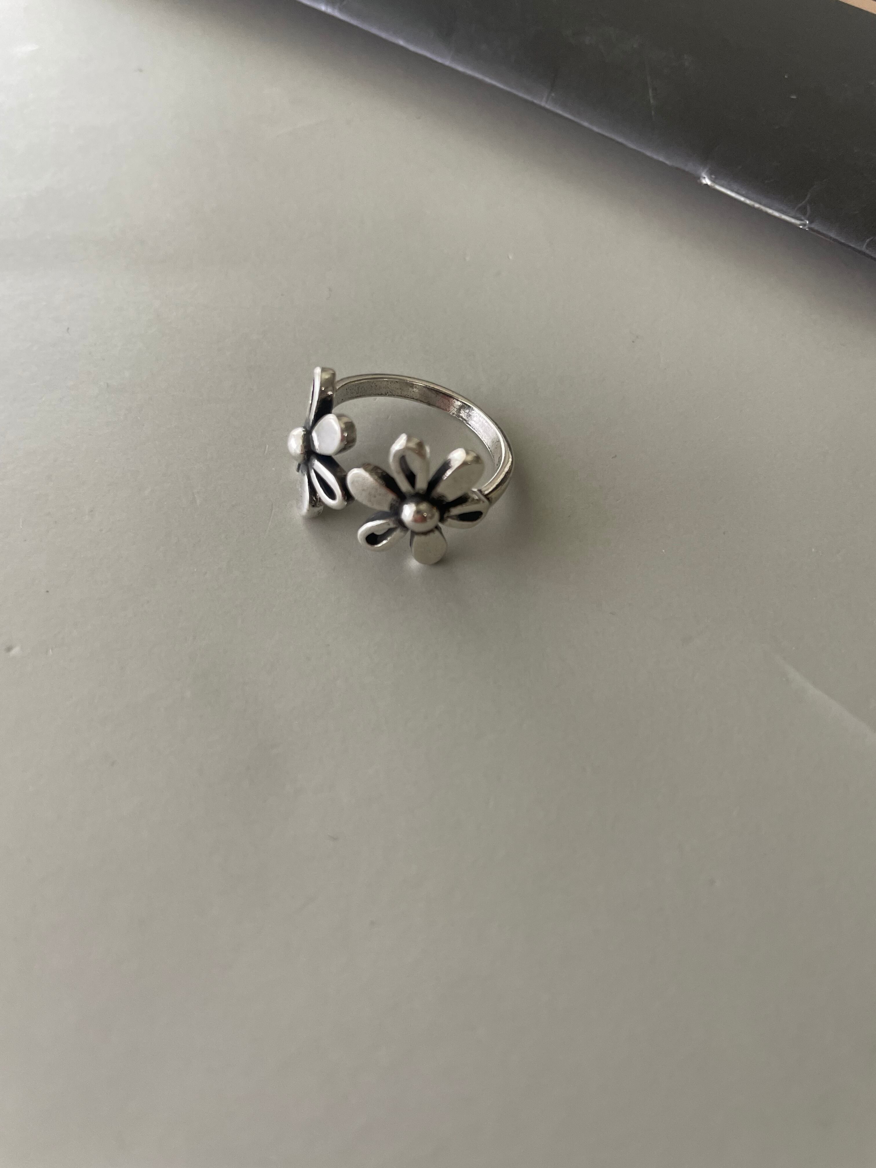 twin bloom ring