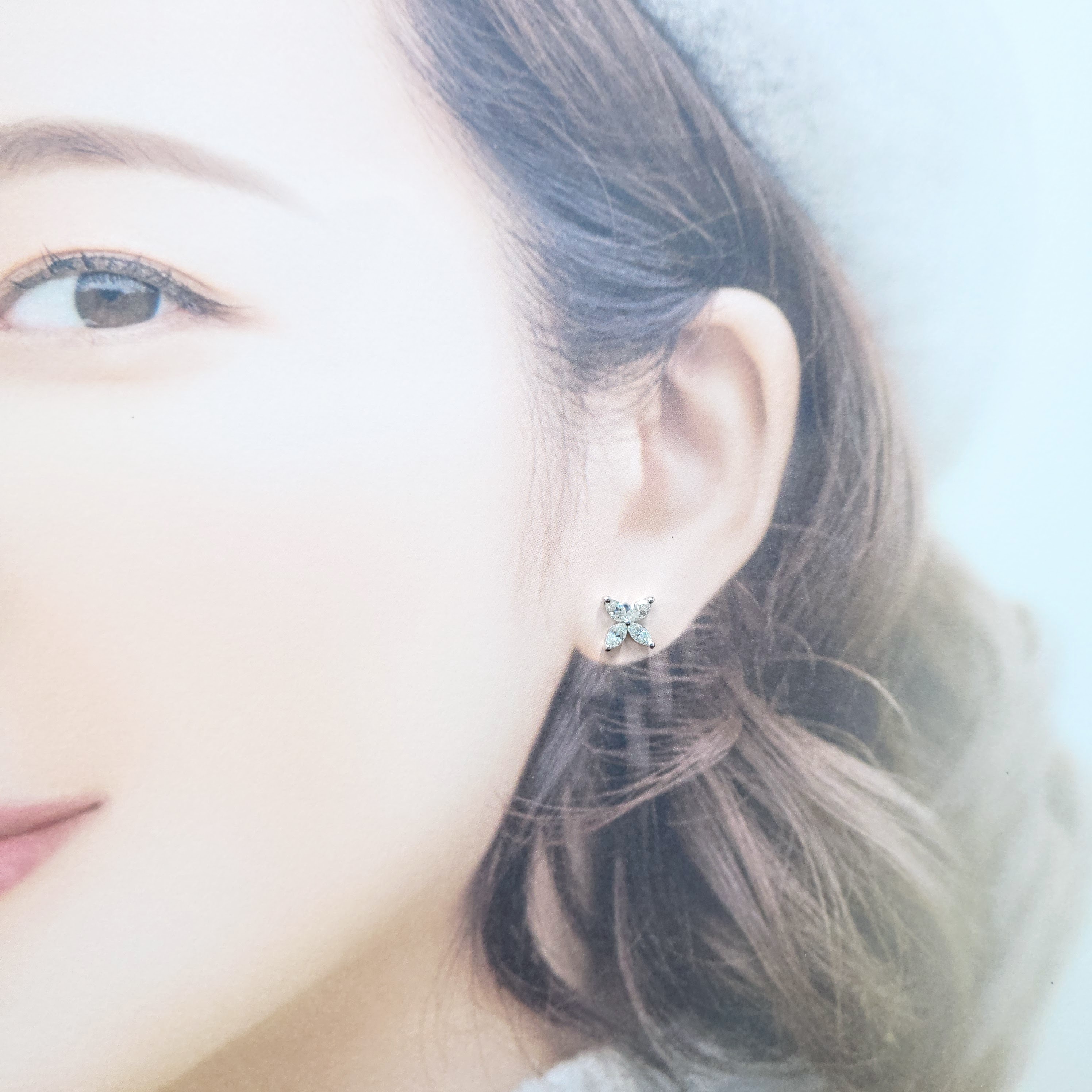 全新18K白金1卡16份鑽石耳環