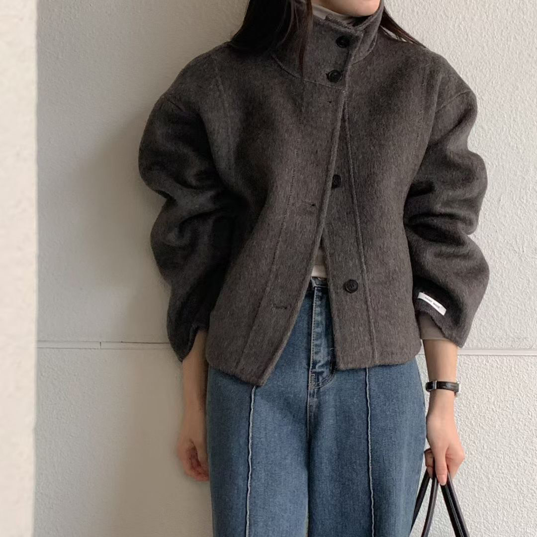 立領排釦造型手工大衣短版外套 / 3色