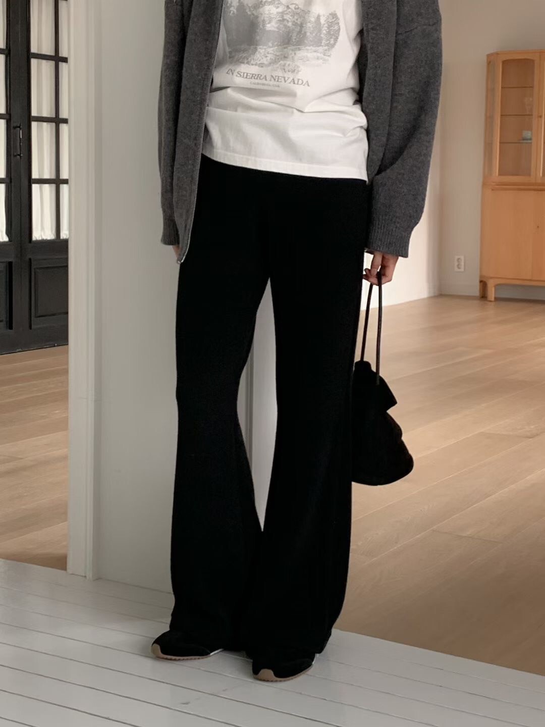 鬆緊腰秋冬色系挺版彈力喇叭褲長褲-F / 2色