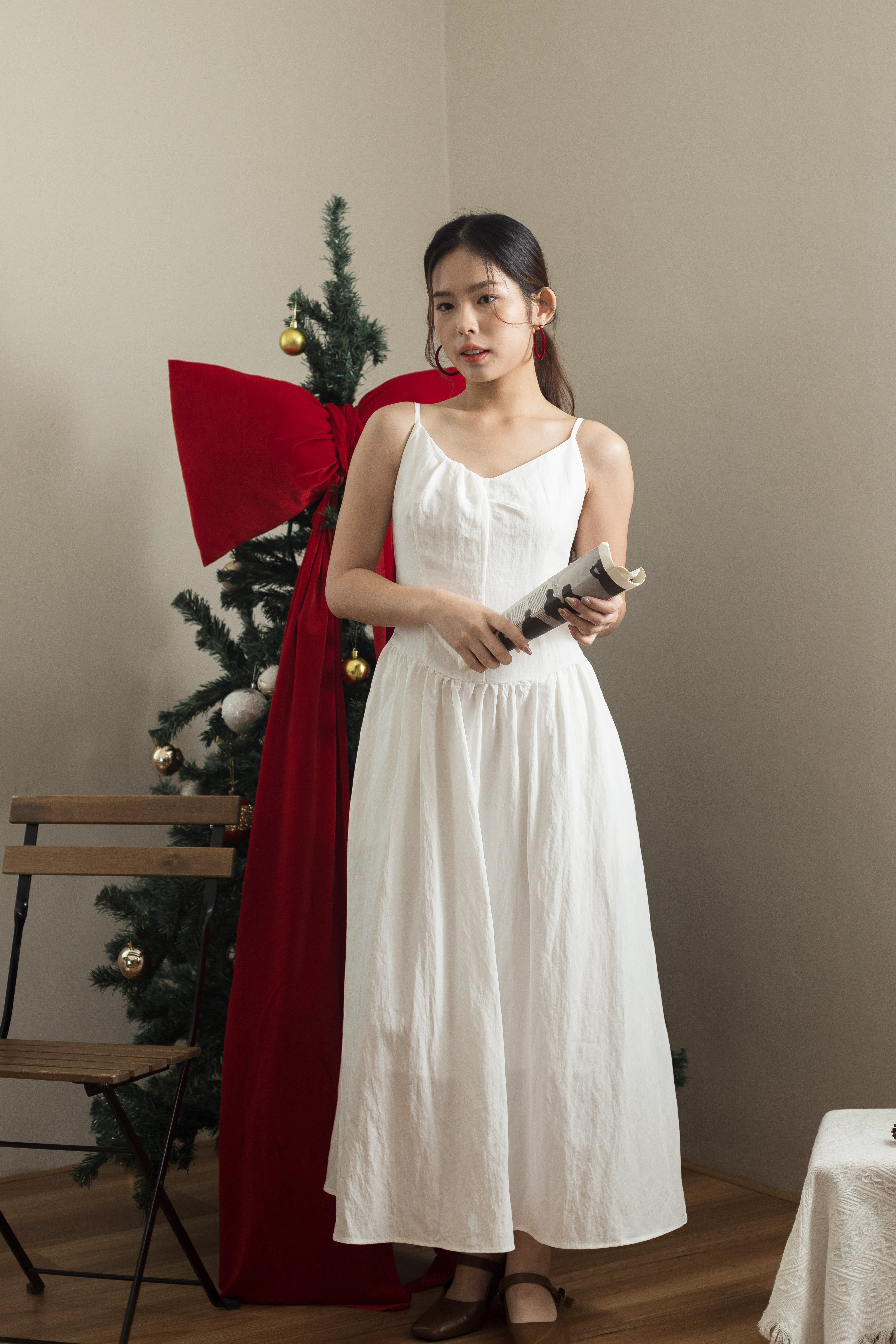 Vielle Knot Dress in White-2588DLWHI