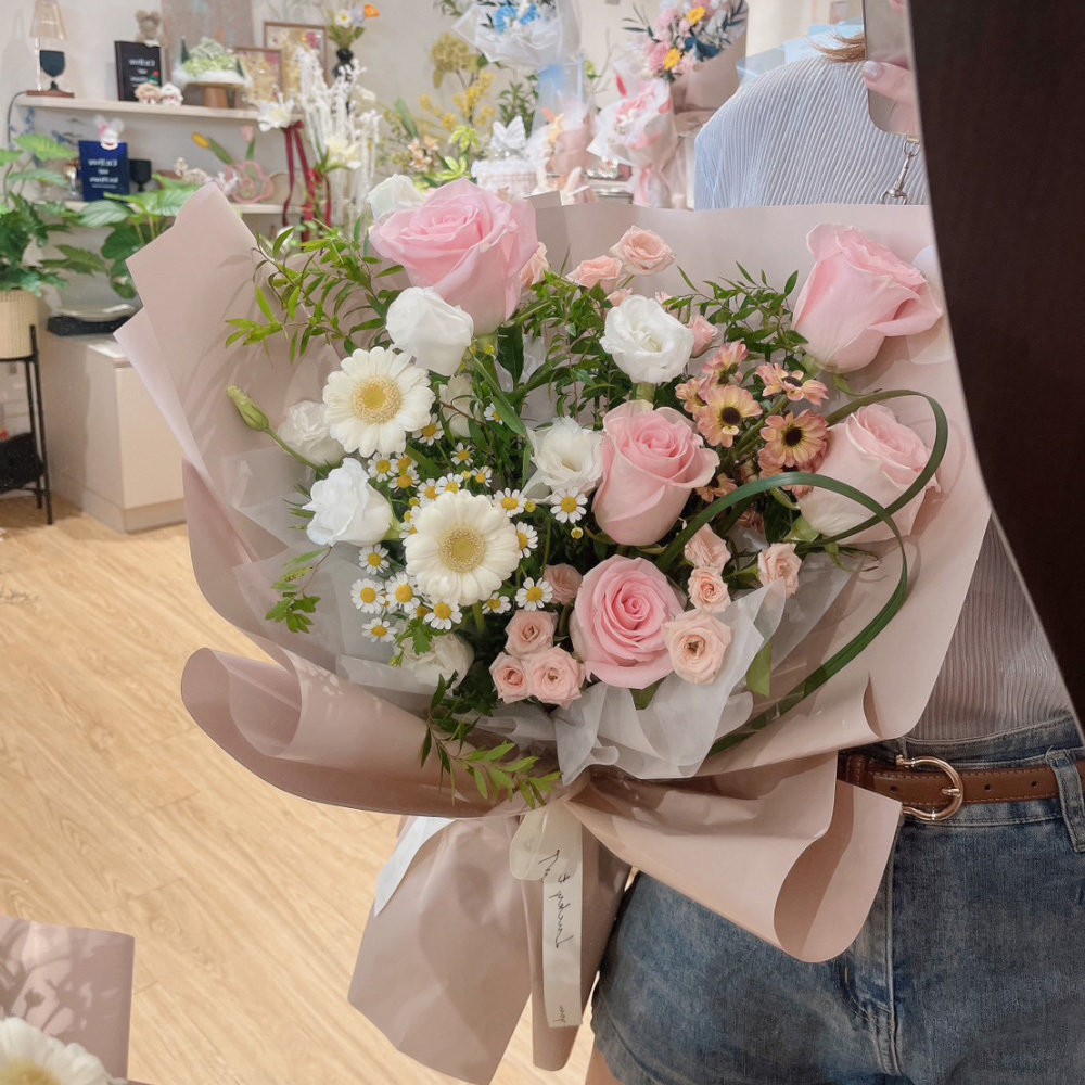 鮮花 / 可愛粉玫瑰花束