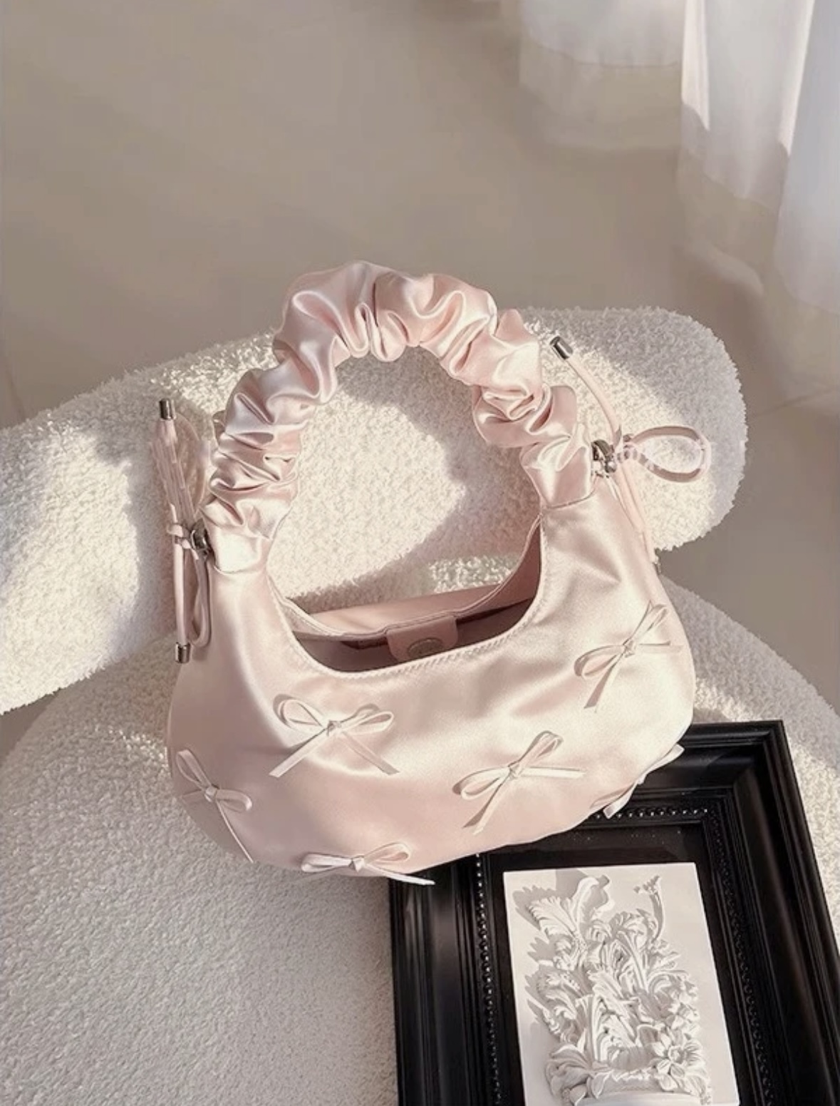 代購-<仙女包>CHARLES&KEITH 小ck  芭蕾風 蝴蝶結褶皺 斜挎小方包 手提包 淺粉色