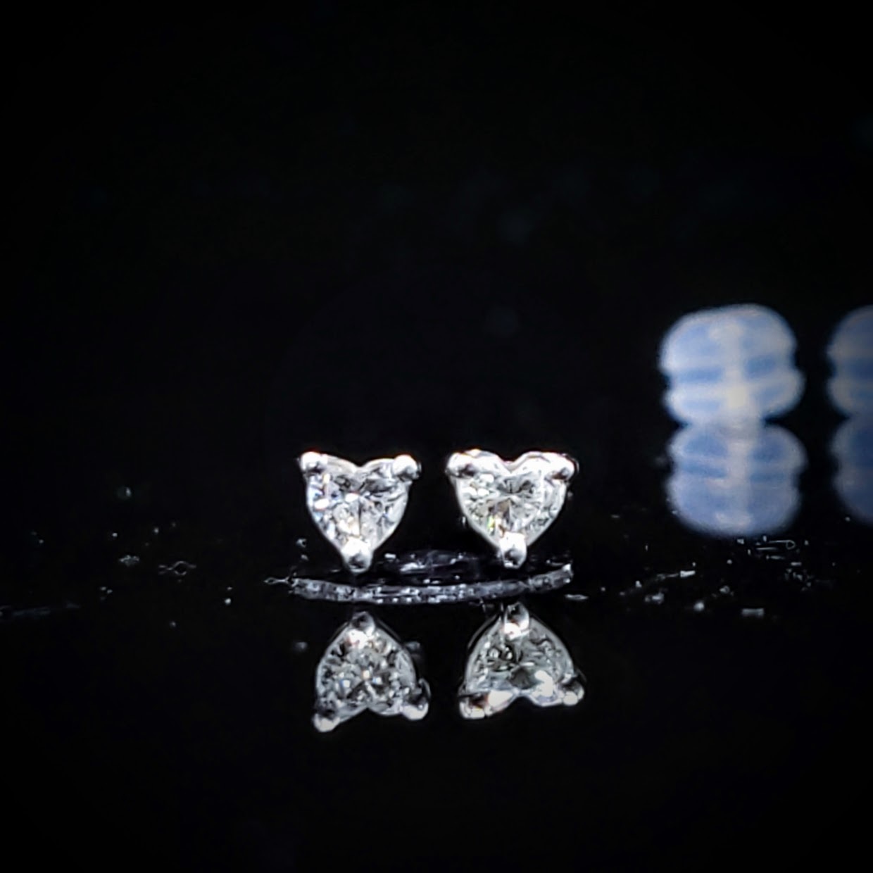 全新18K白金【主石18份心形鑽石】耳環