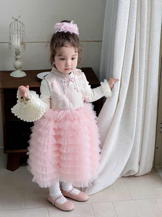 BYB12SE039PK  仙氣粉紗刺繡國風拼布蓬蓬背心裙連打底套裝