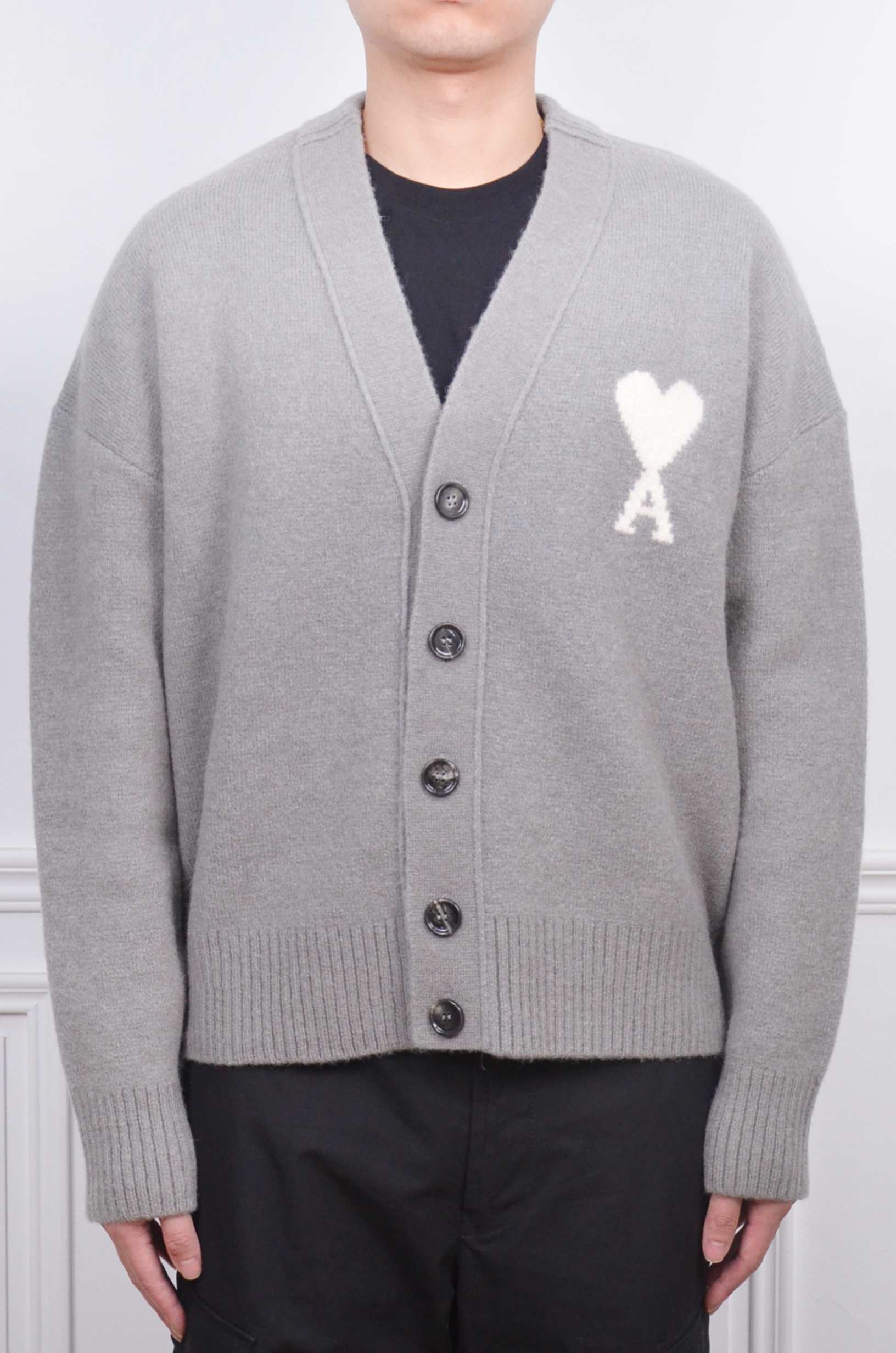 Ami Paris 針織開襟毛衣-灰【UKC365.KN0135.058】