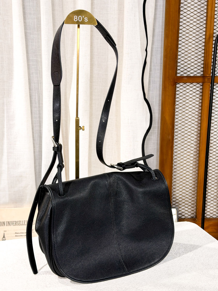 荔枝紋．真皮 SHOULDER BAG【不設退換】