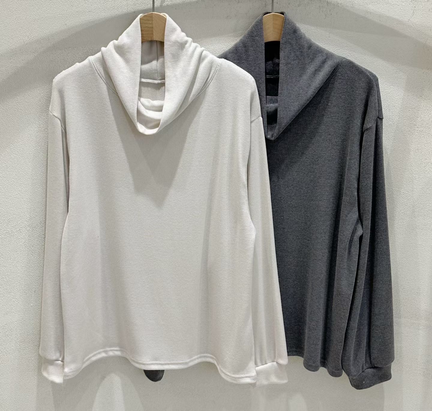 SU5364 垂墜小企領軟綿上衣