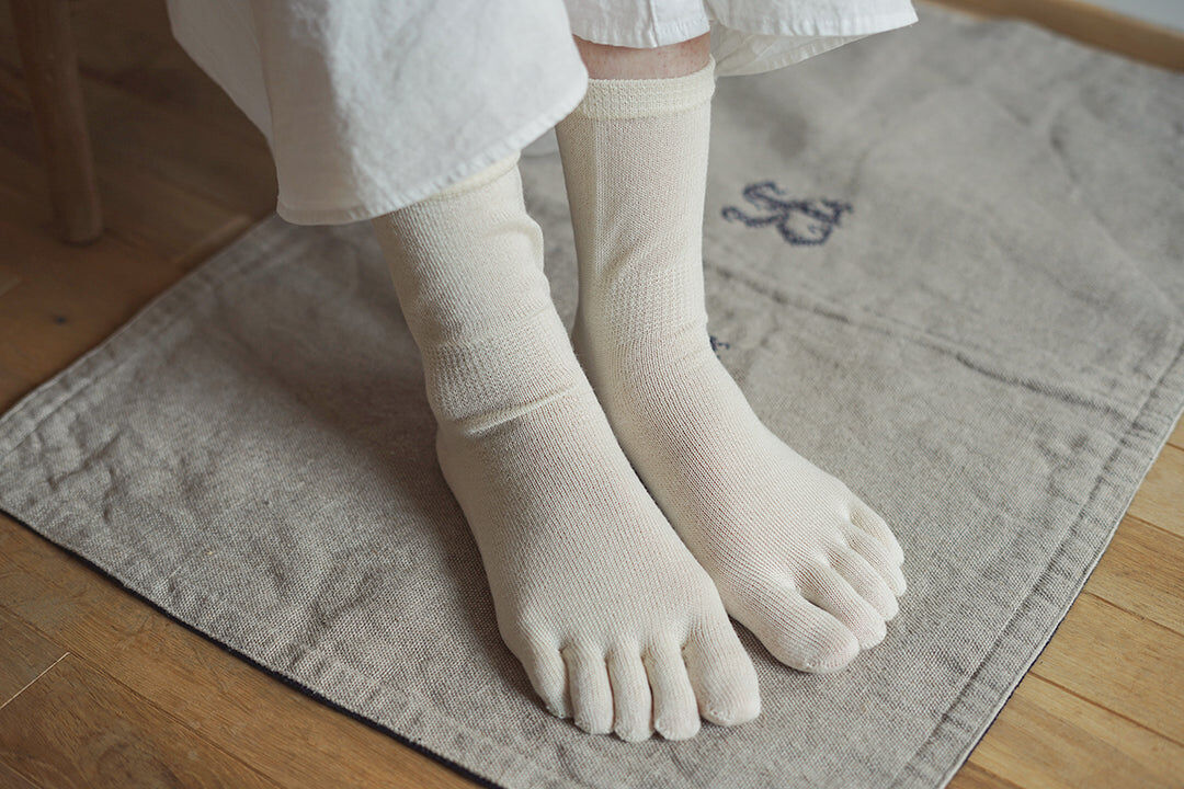 memeri 桑蠶絲羊毛五指襪