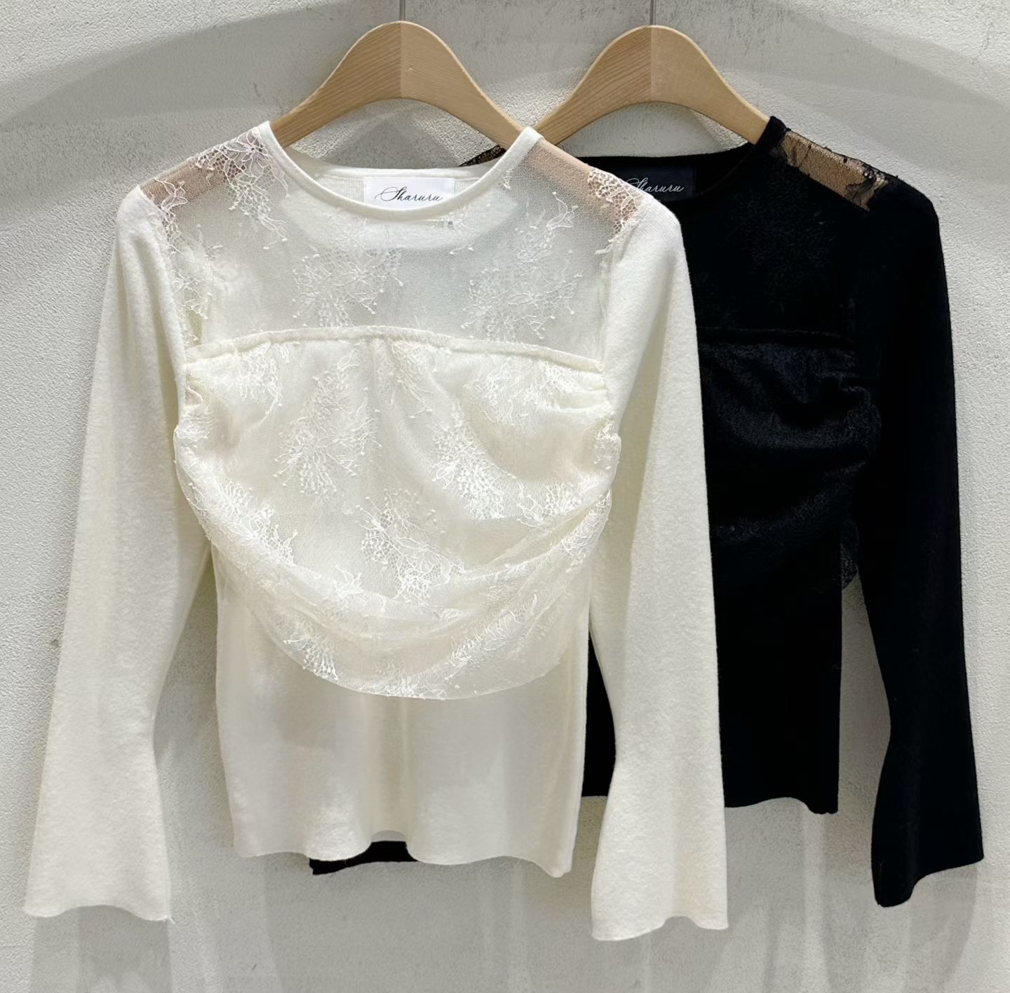 SU5365 刺綉勾花拼接上衣