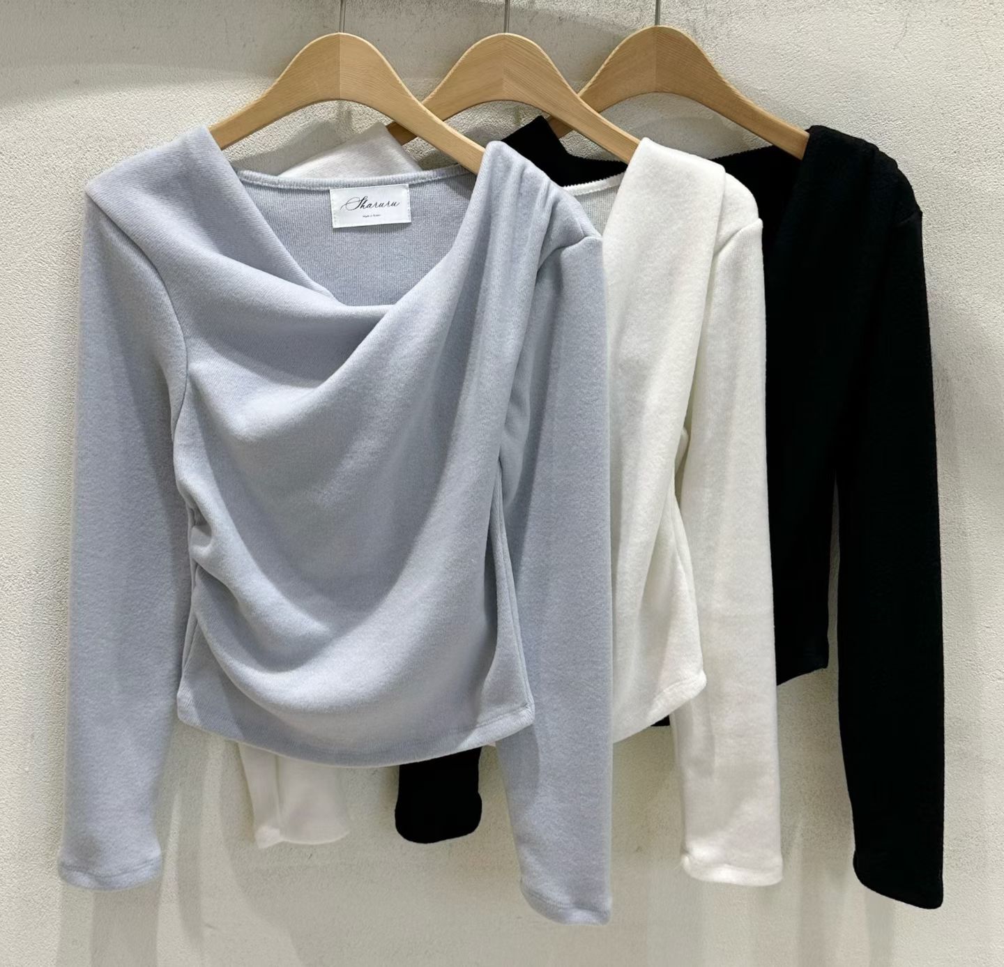 SU5366 抓皺垂領收腰上衣