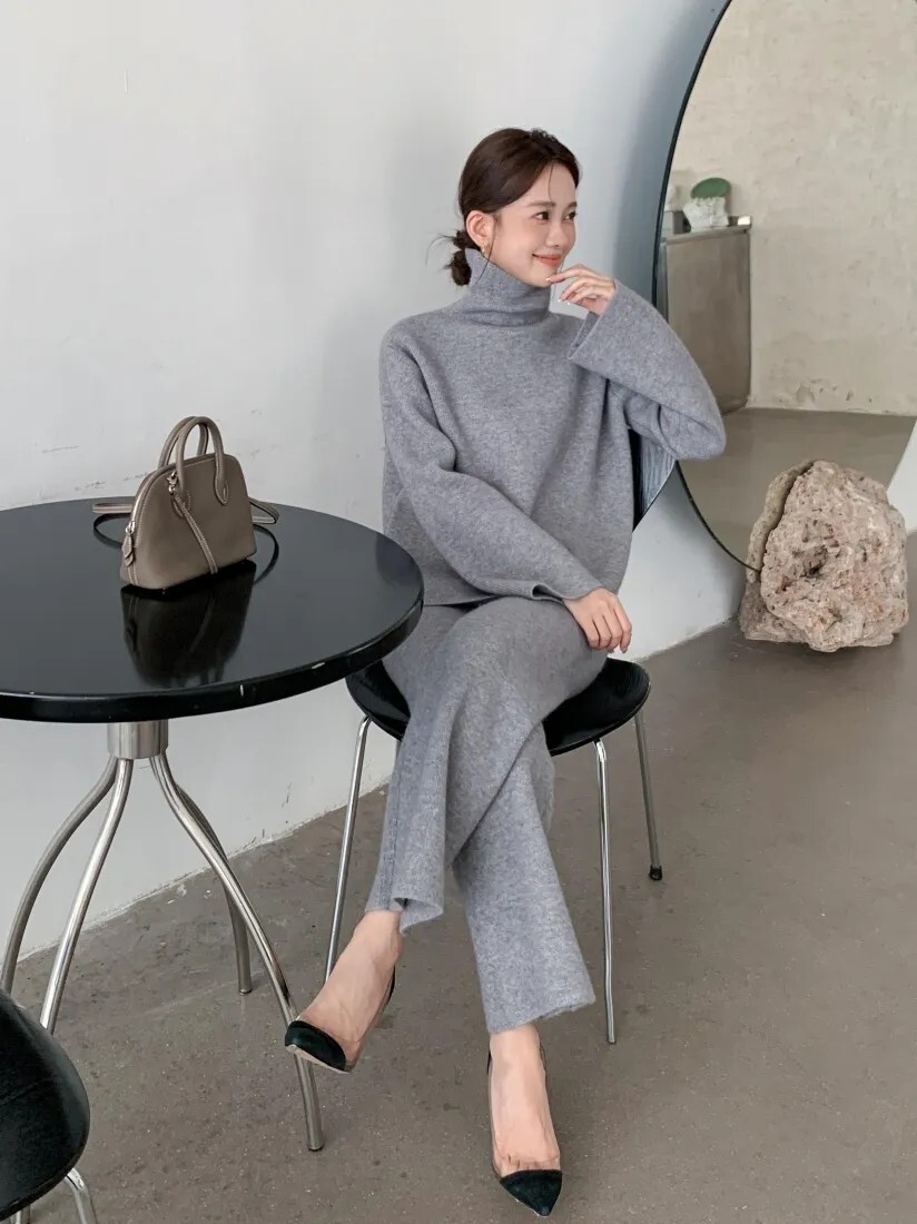 前短後長高領毛衣+合身針織褲SET-S-M / 2色 (Elegant & Love)