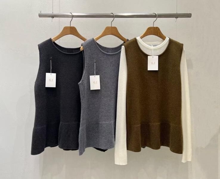 GI13 羊毛100 % 胸38 -52長25 $519[一口價]