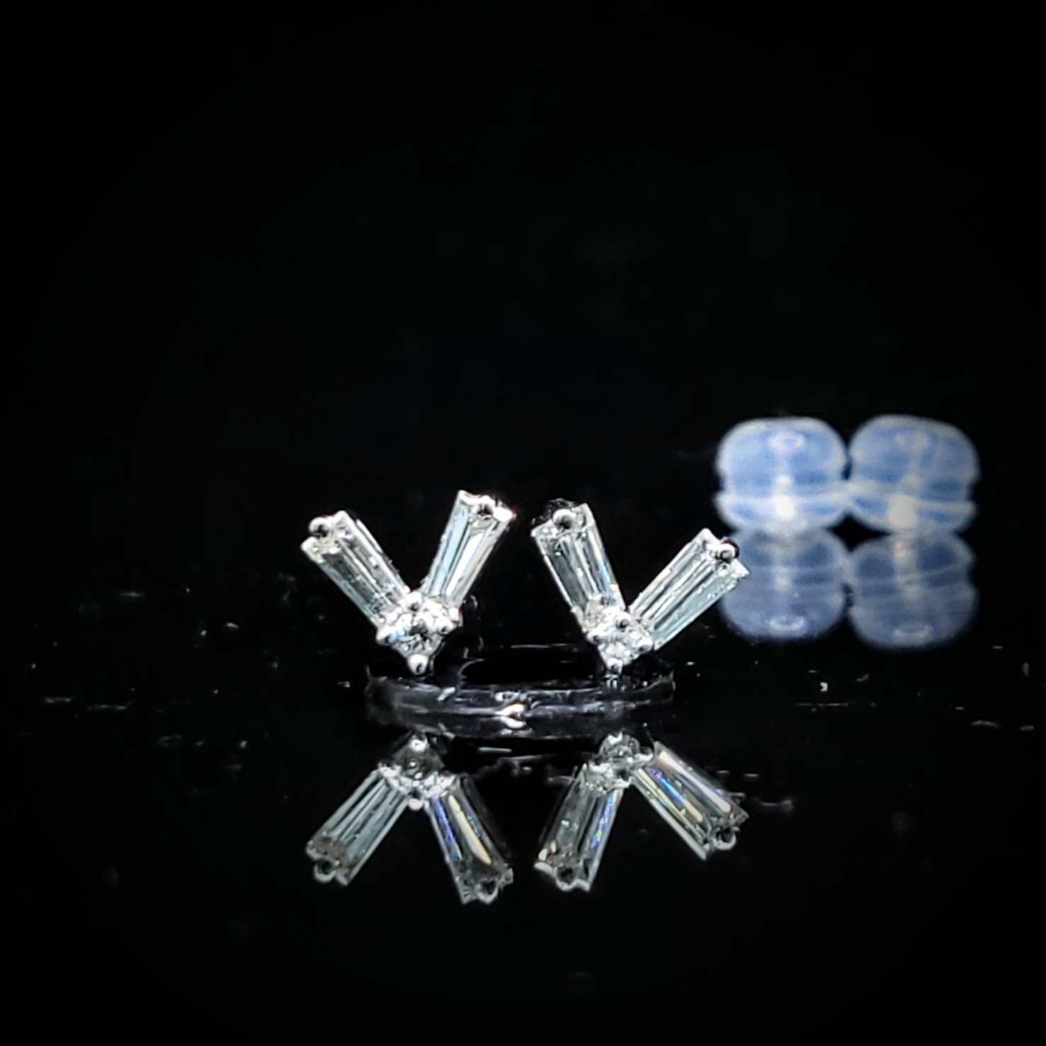 18K White Gold 0.37ct Diamond Earrings