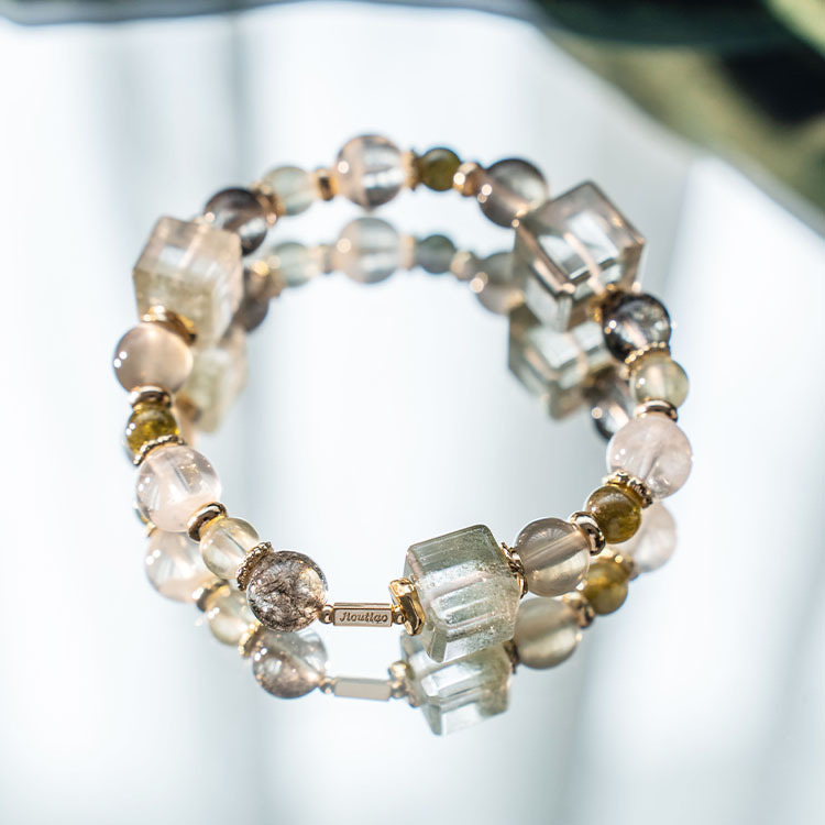 未知的未來：綠幽靈｜黑幽靈髮晶共生｜灰月光｜雪花幽靈｜綠石榴｜葡萄石