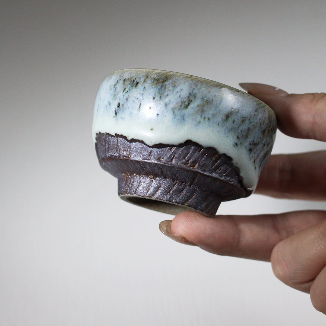 青林幽徑折腹品茗杯