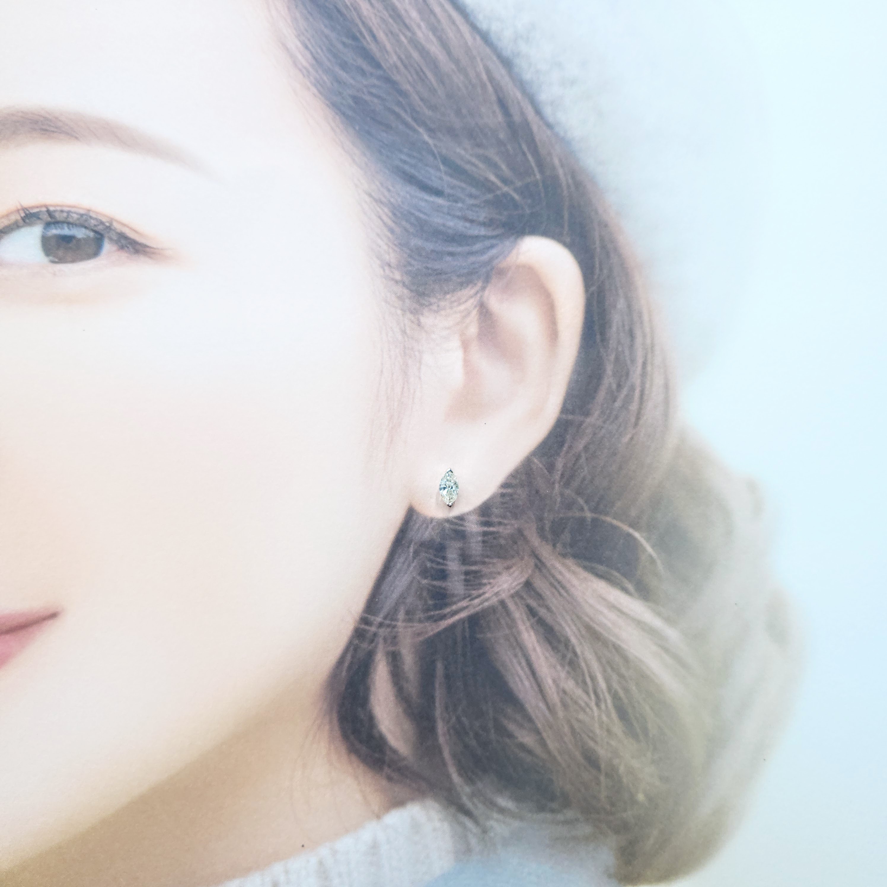 全新18K白金【主石69份欖尖形鑽石】耳環