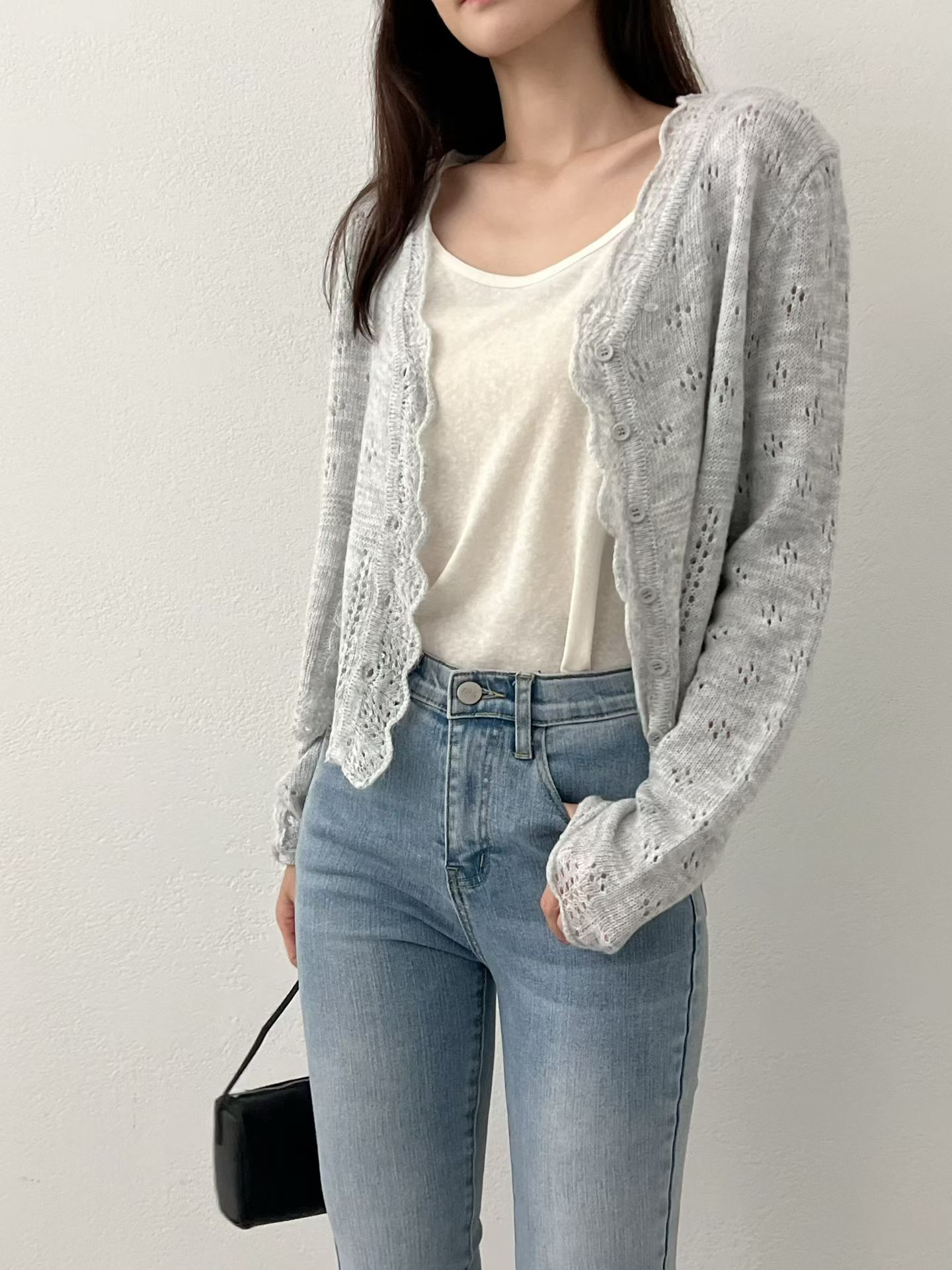 SU5321 V領鏤空針織外套