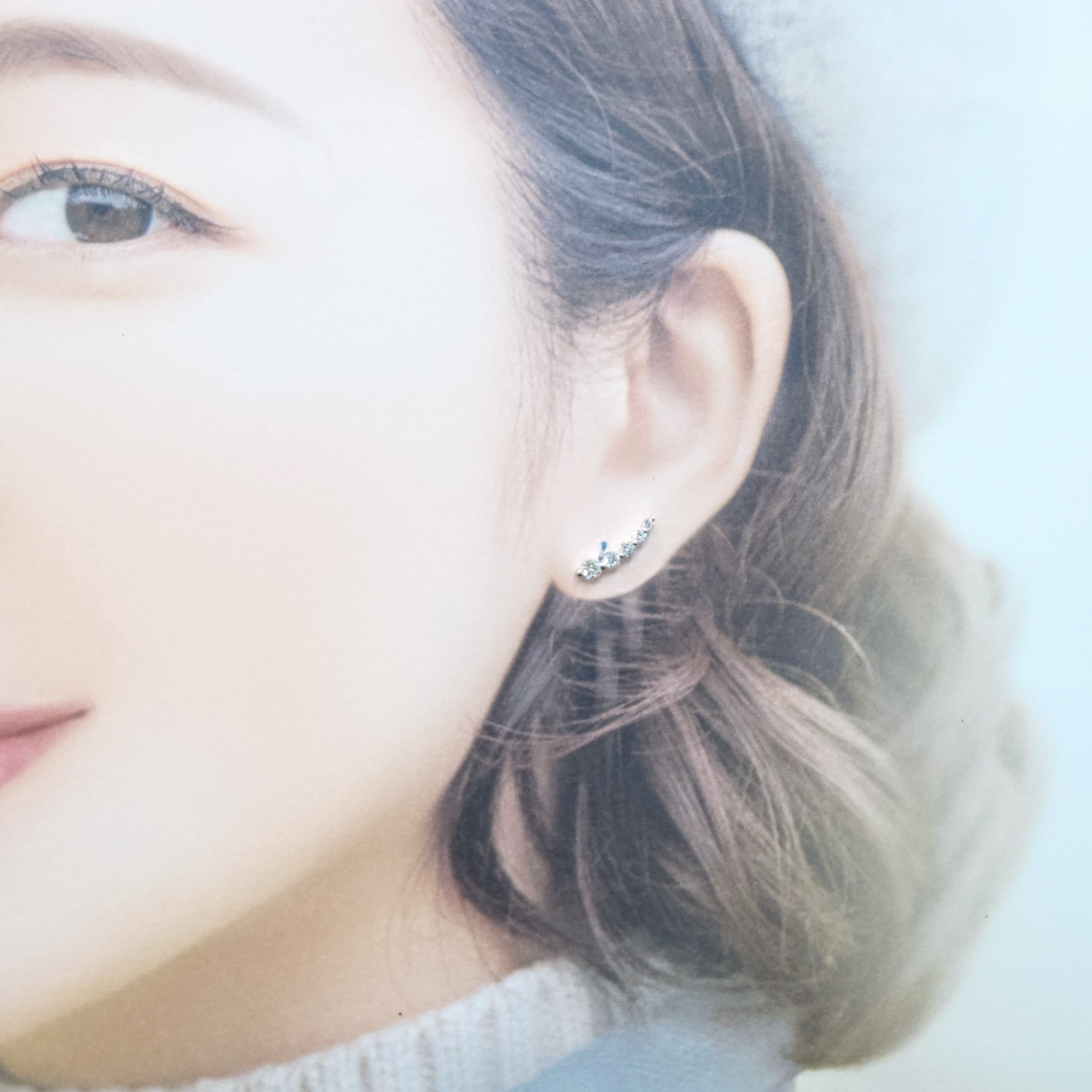 全新18K白金64份鑽石耳環