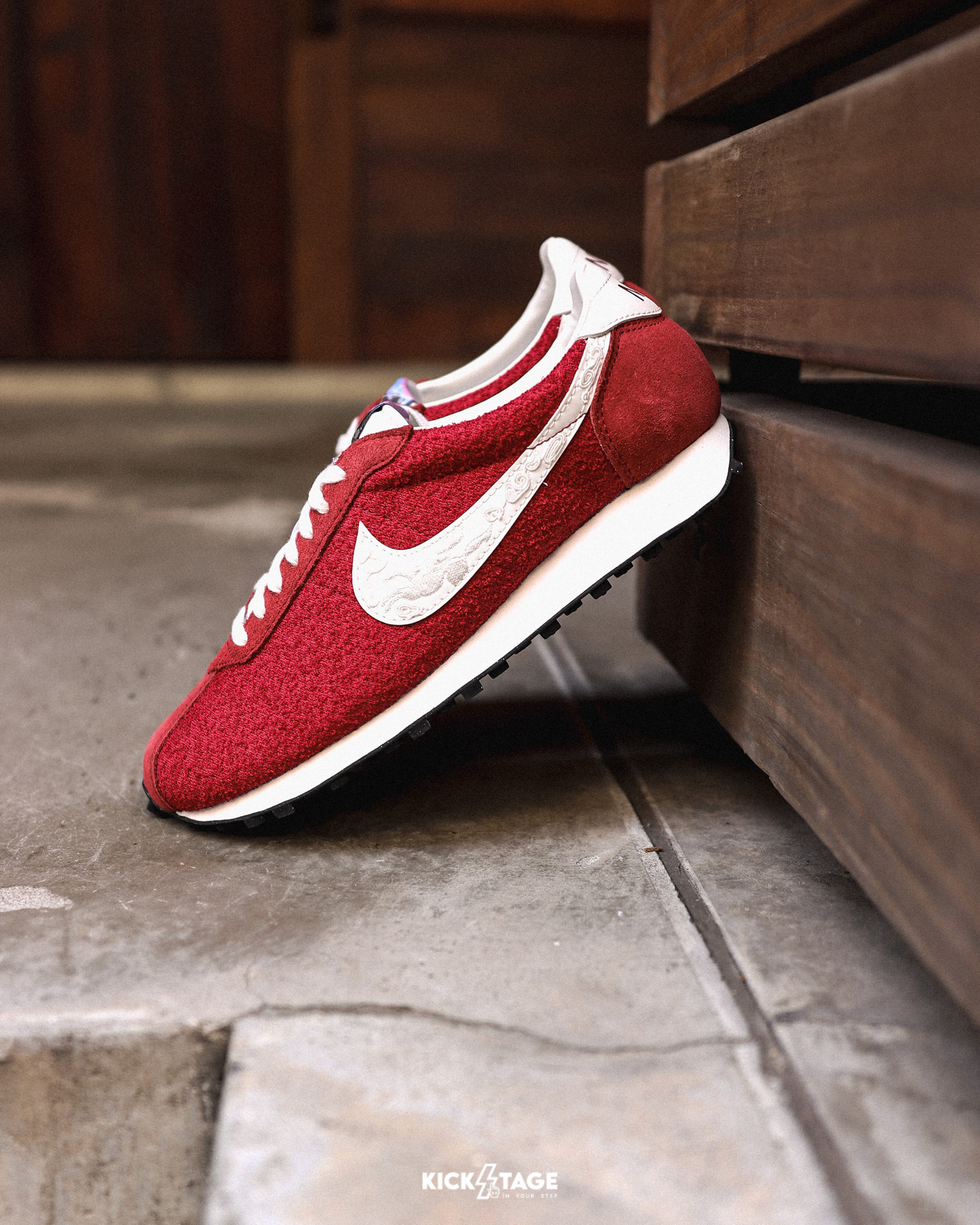 男鞋 NIKE LD-1000 'CNY' 紅白 2026 馬年 新年限定 麂皮 復古 扁鞋 鬆餅格紋 運動鞋【IQ1121-610】