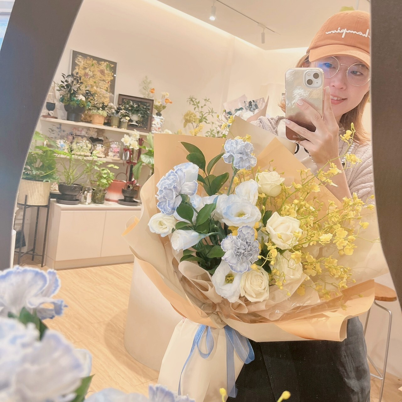 鮮花 / 藍黃色系鮮花花束