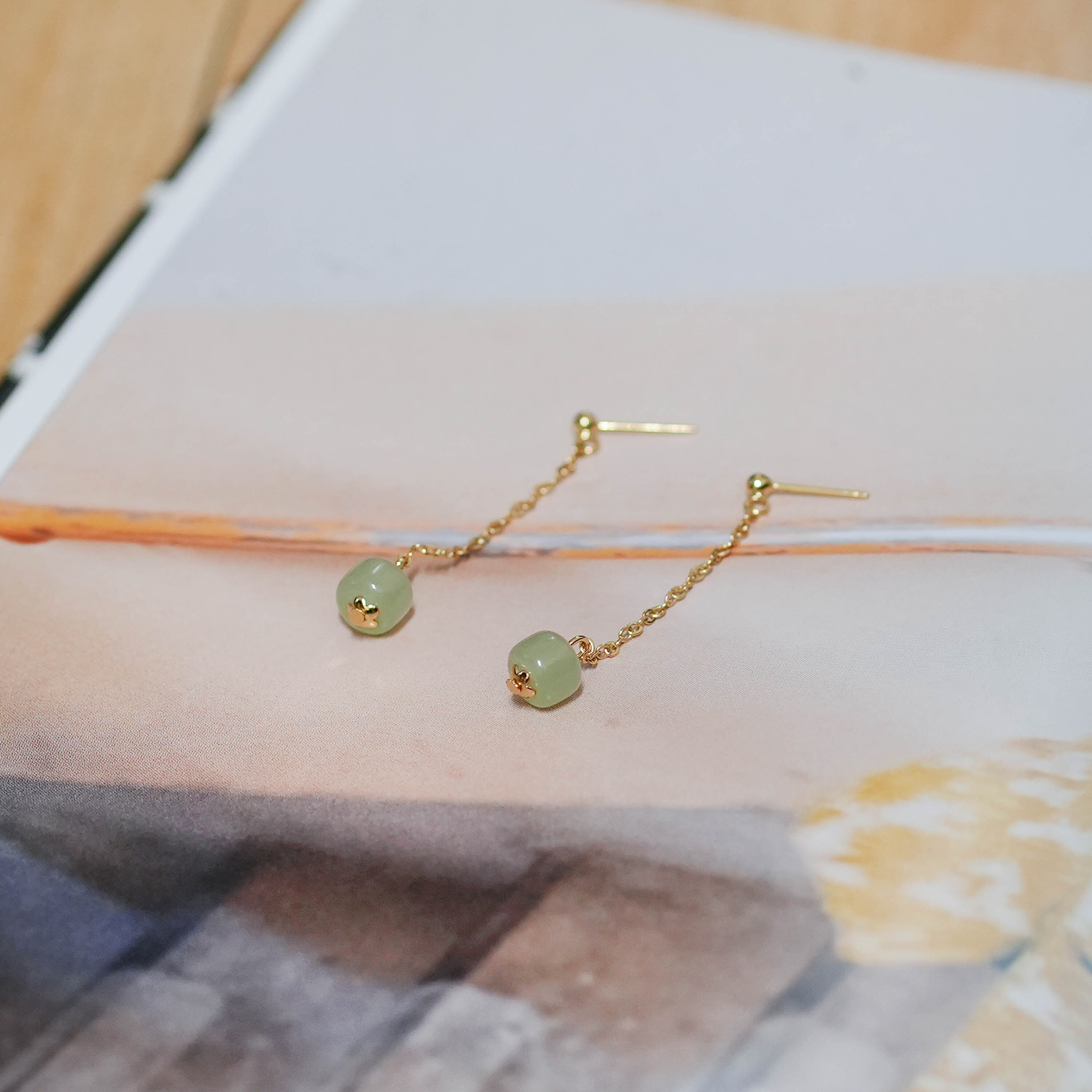 清綠人造石長墜耳環