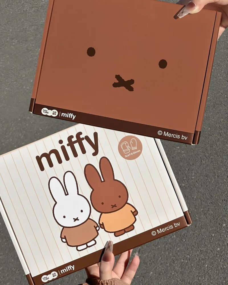 iSNEAKERS｜米菲兔 正版授權 Miffy 冬日暖暖 摩卡系列 手套 圍巾 毛帽 馬克杯 禮盒套裝