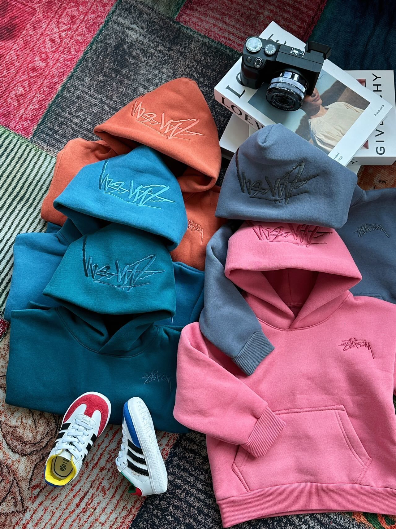 𝐒𝐭𝐮𝐬𝐬𝐲 刺繡加絨連帽衛衣