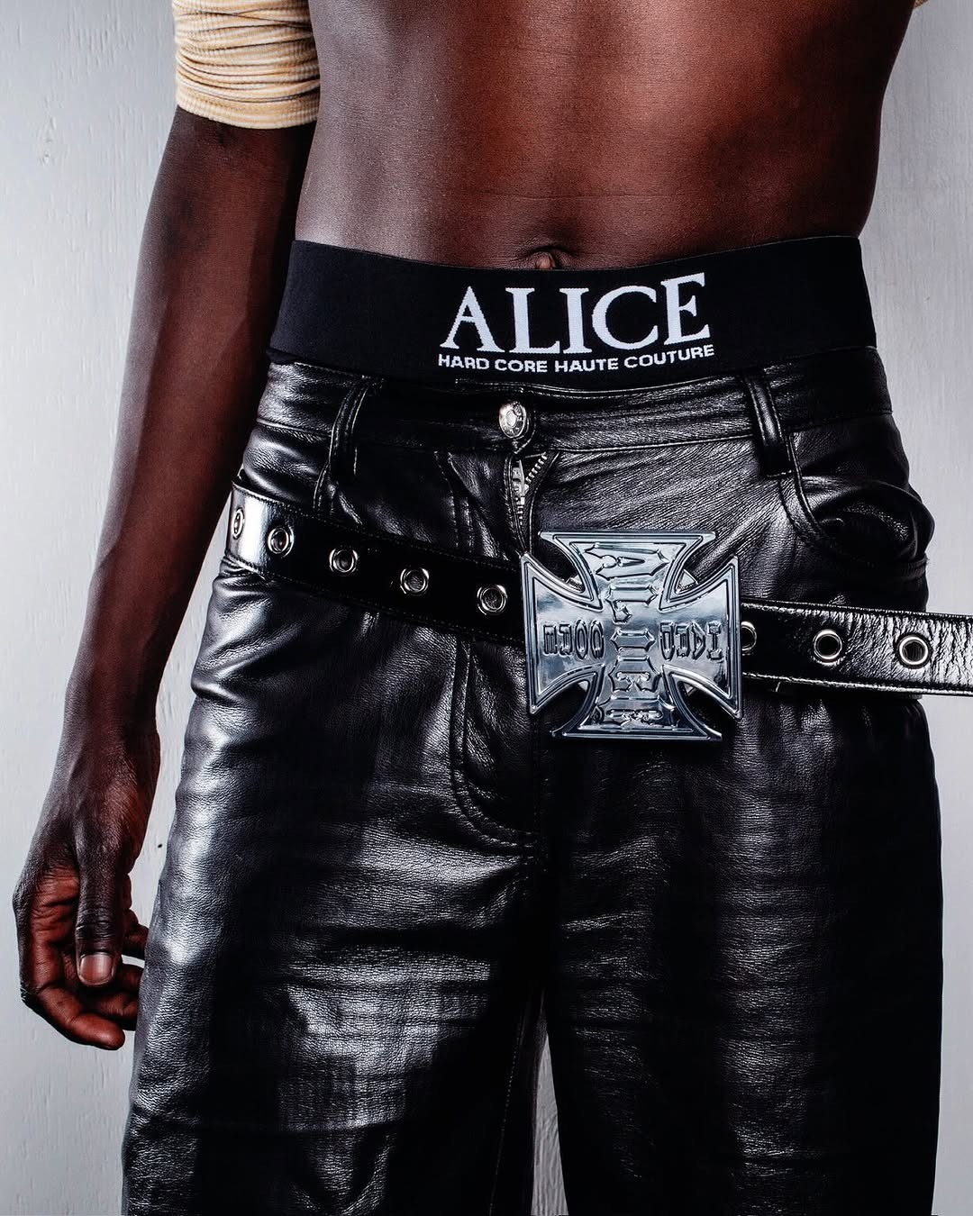 ALICE HOLLYWOOD Blistered Chopper Belt 皮帶