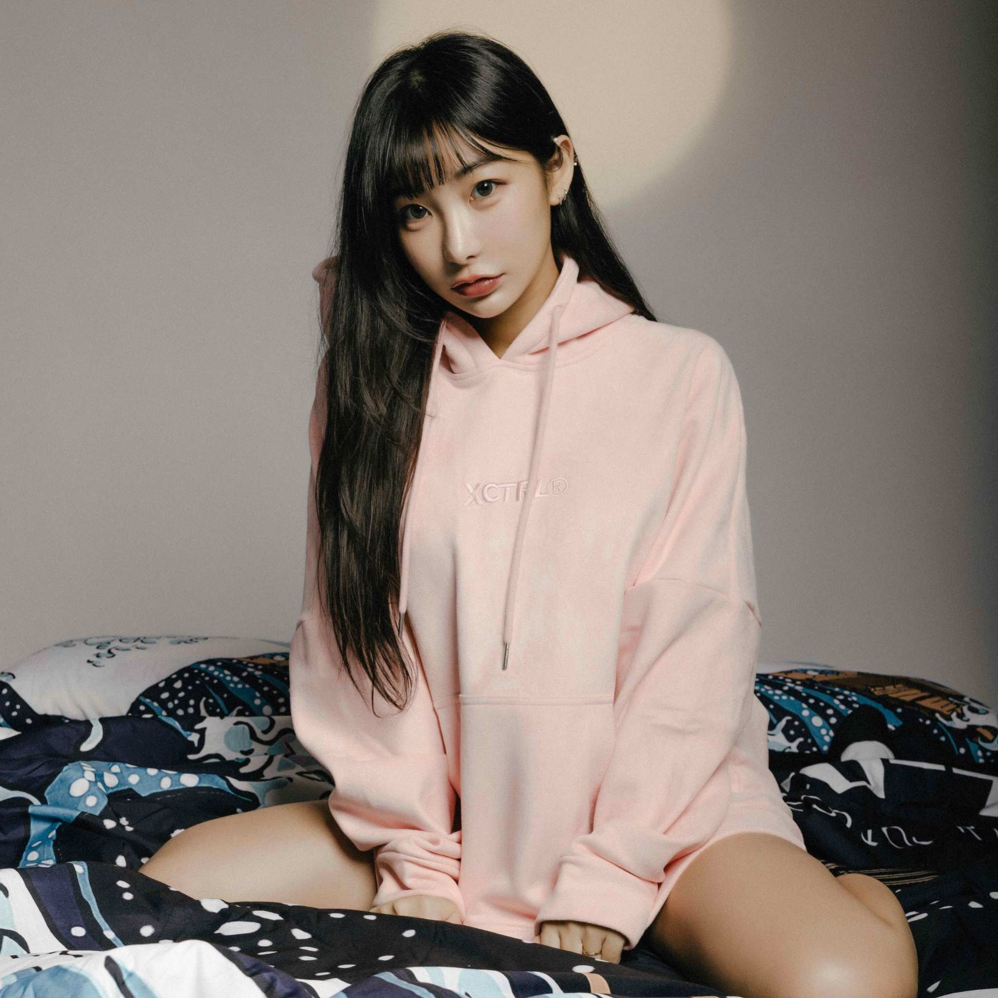 XCTRL 麂皮絨寬版帽T-粉