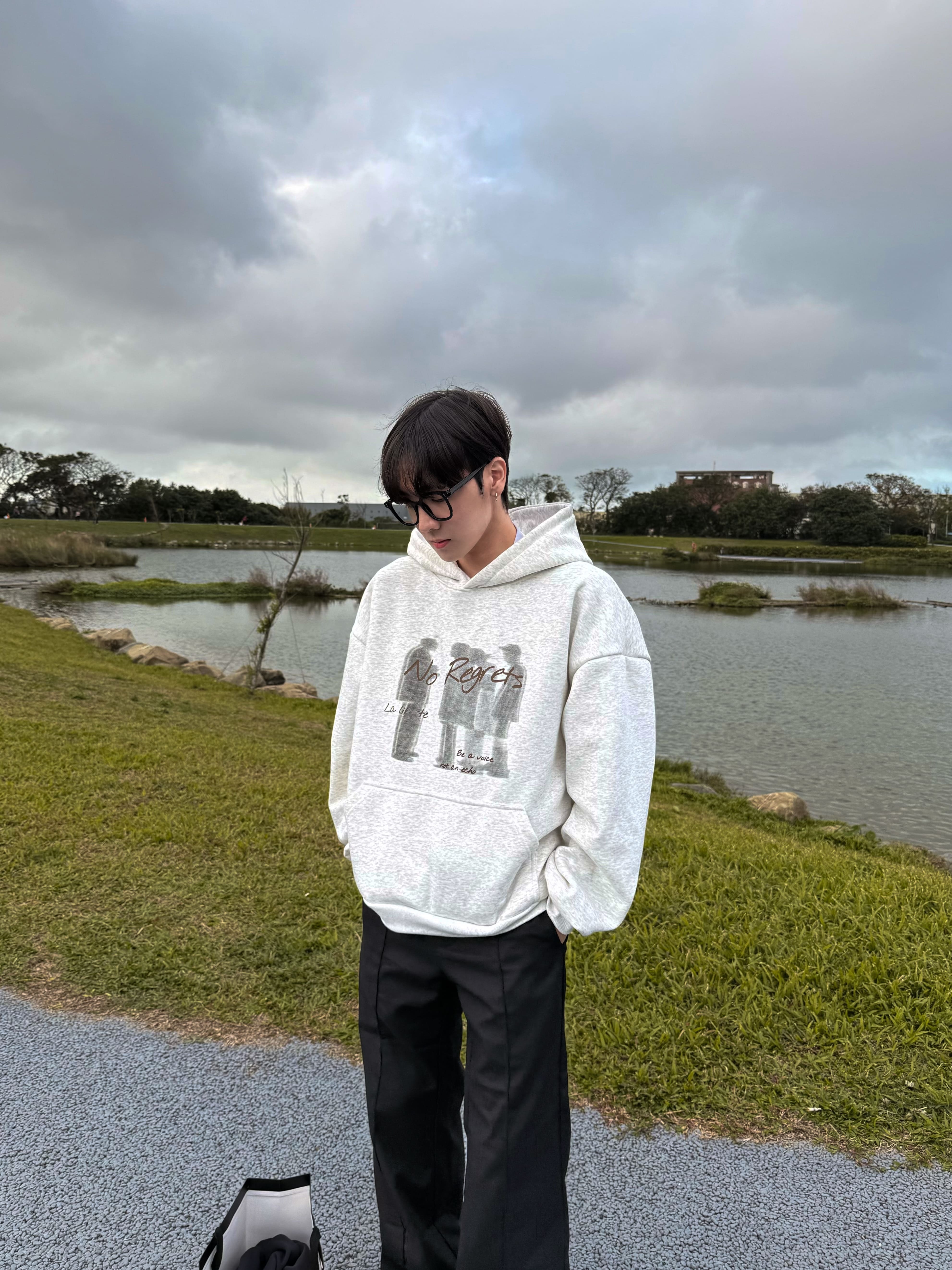 (現貨) 韓系小眾人影帽T