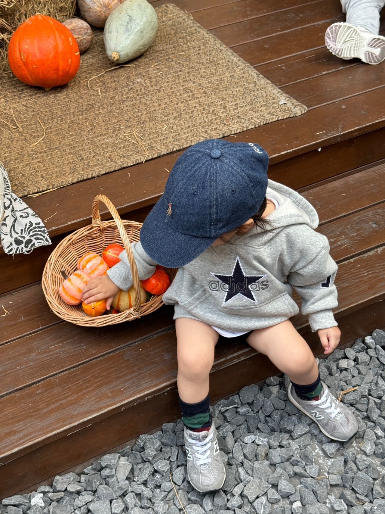 𝐀𝐝𝐢𝐝𝐚𝐬 中古星星連帽衛衣 親子裝