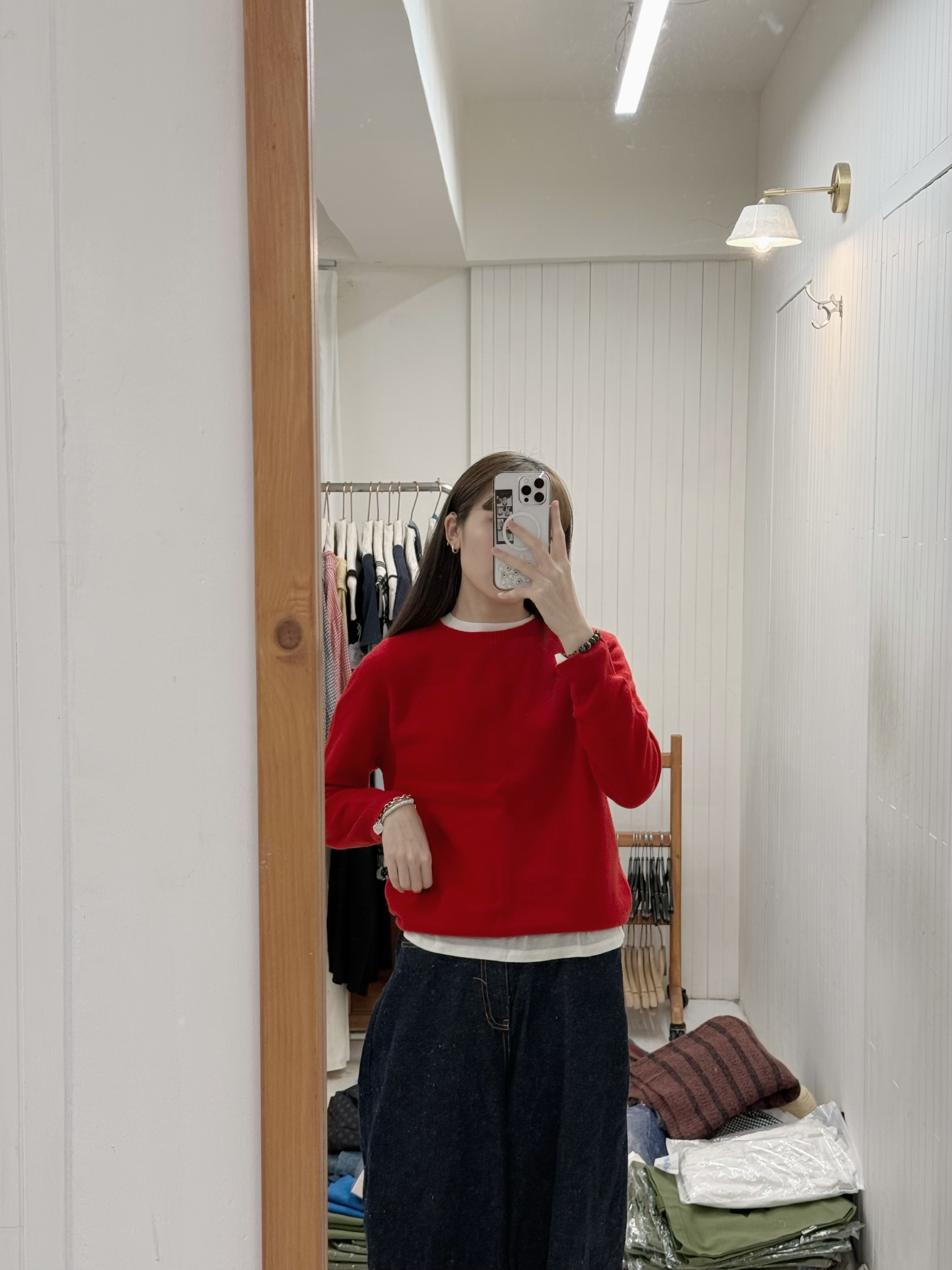 微寬鬆素色圓領針織上衣