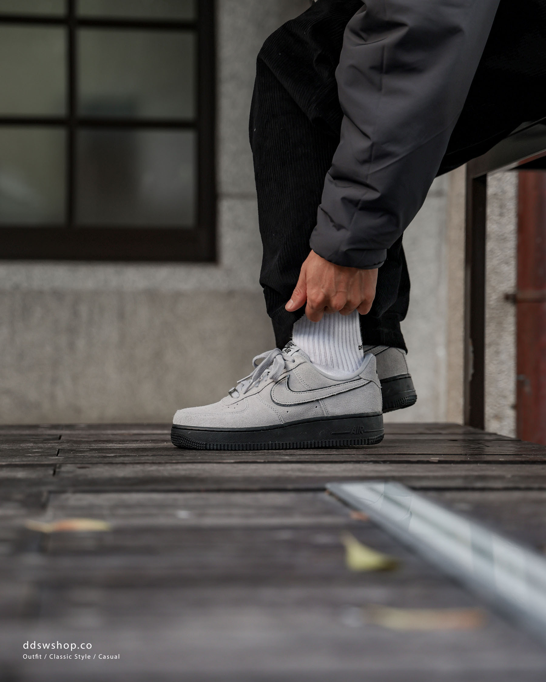 "代購" Nike Air Force 1 AF1 灰色 麂皮 復古 黑底 男鞋 HQ1966-001