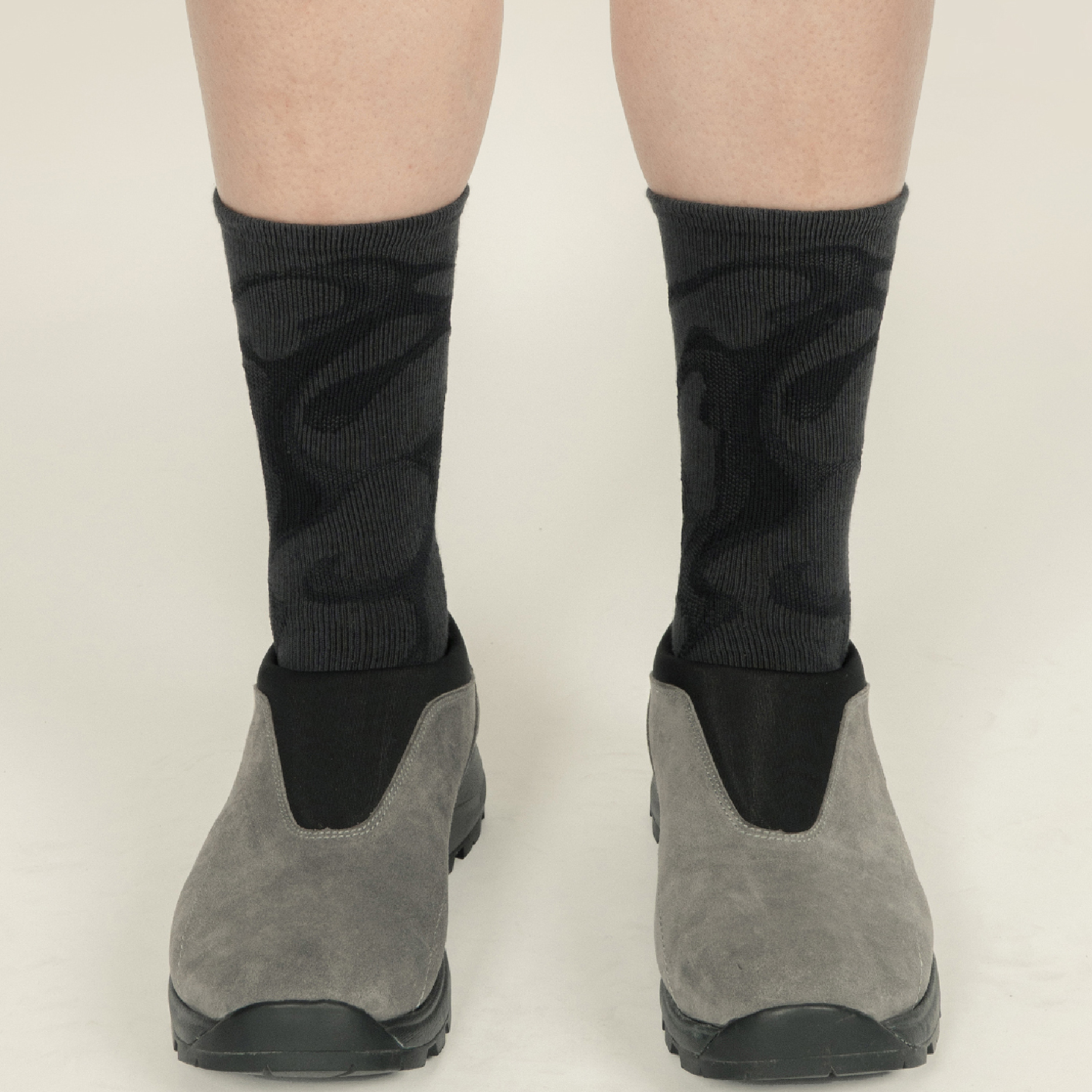 nozzle quiz 後研設計 / Misty 中筒休閒襪