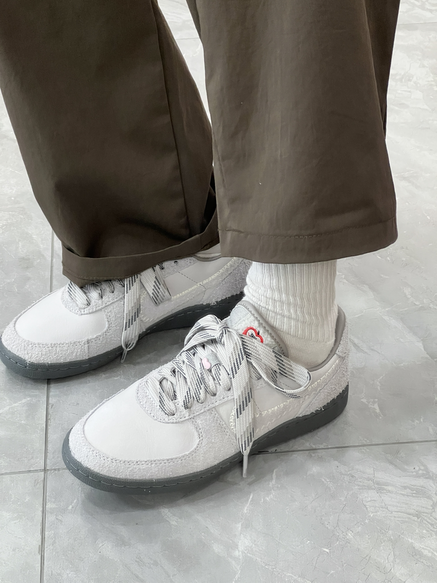 代購-Nike Field General 82 Valentines Day 情人節限定 休閒鞋 男女同款 灰粉 HV5994-001