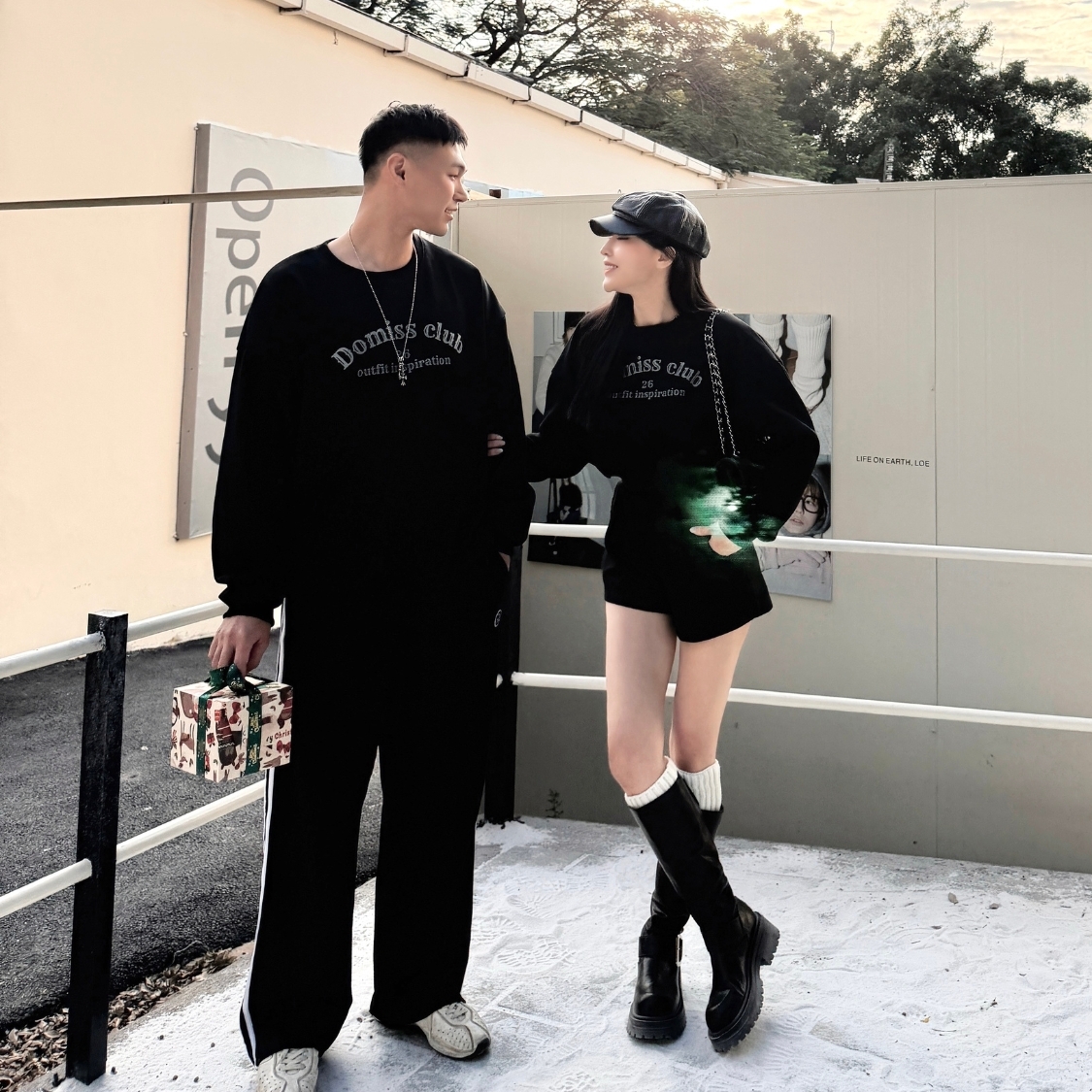 【低調宣告Domiss Club情侶裝】自訂款-寶寶絨棉印花圓領大學Tee (現貨)厚磅保暖衛衣 情侶款