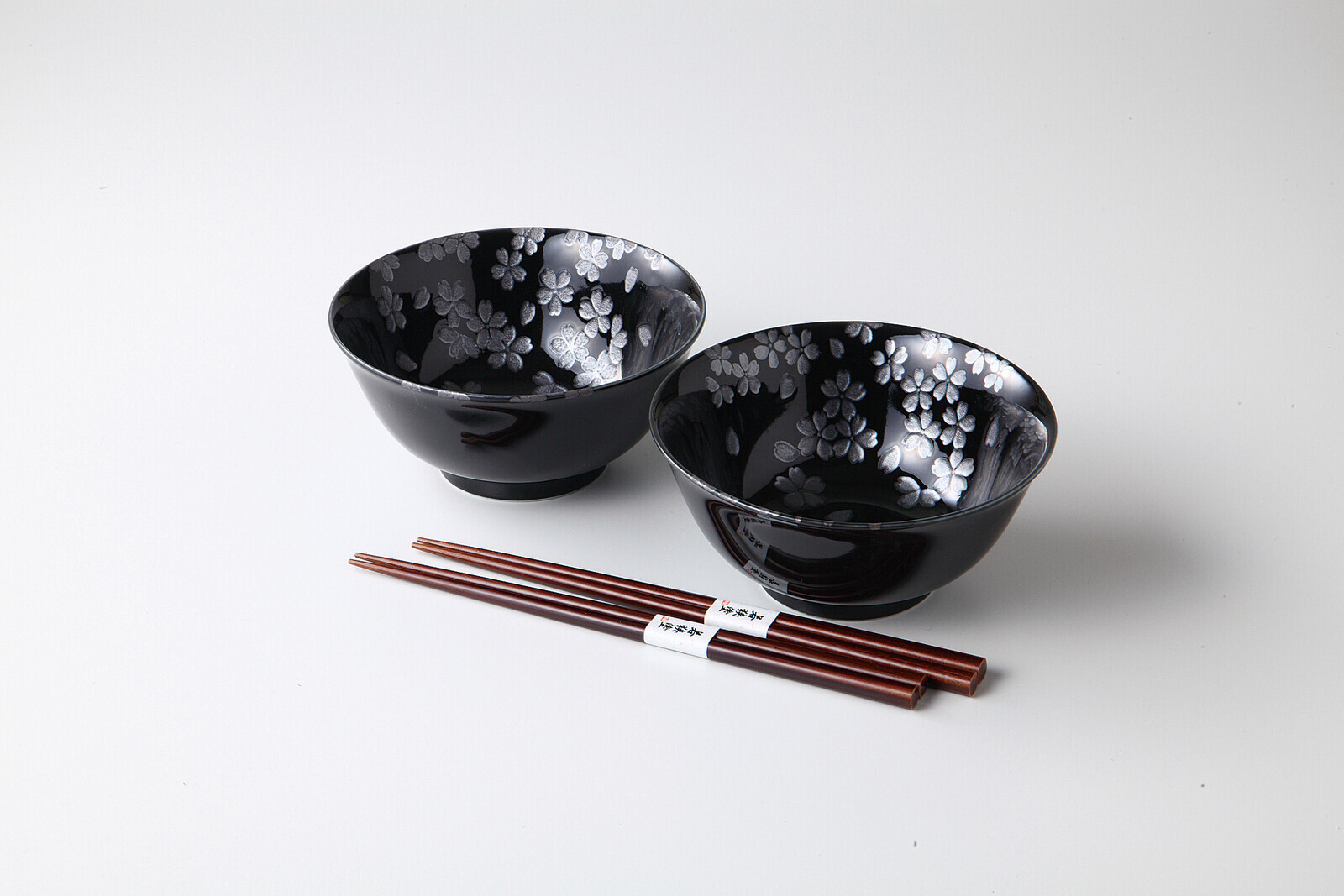 日本美濃燒陶瓷銀櫻花瓦碗連筷子套裝 (日本製)