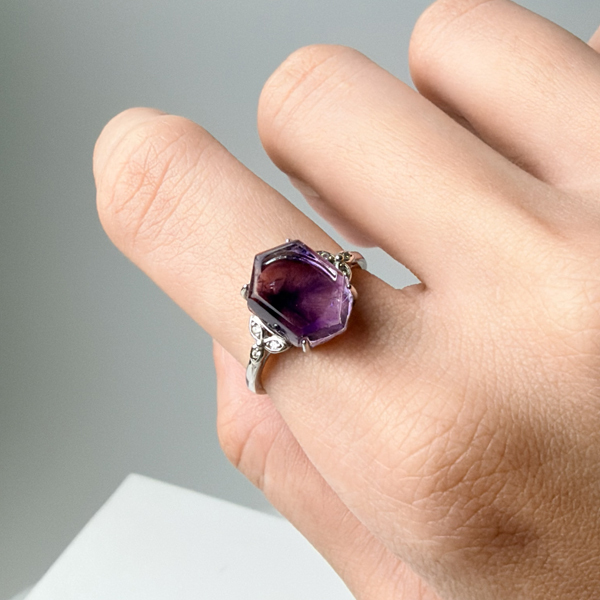 達碧茲紫水晶戒指