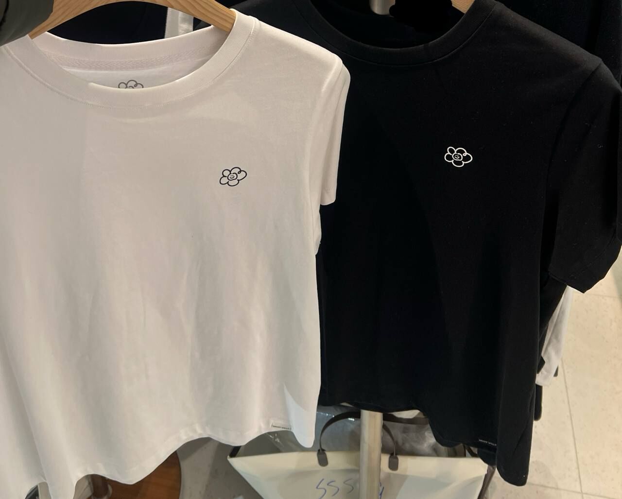 [K] MARK GONZALES WACKY WILLY WHITE/BLACK [2PACK] WOMEN'S LILY SHORT SLEEVE T-SHIRT, WA2503STE2TC (KMG57)