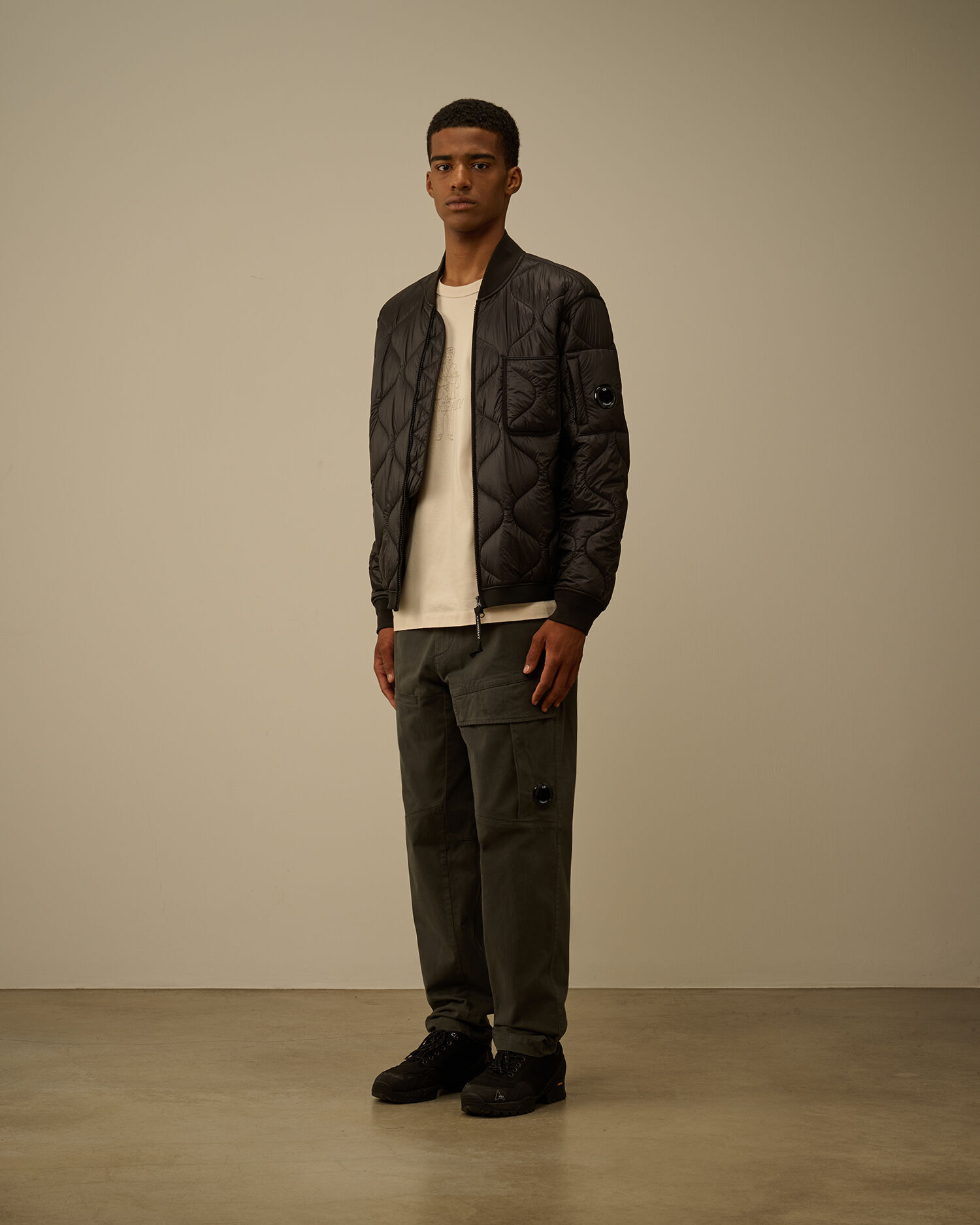 代購】C.P. Company Liner Bomber Padded Jacket 內裡鋪棉飛行外套 – 輕量保暖・都市機能質感