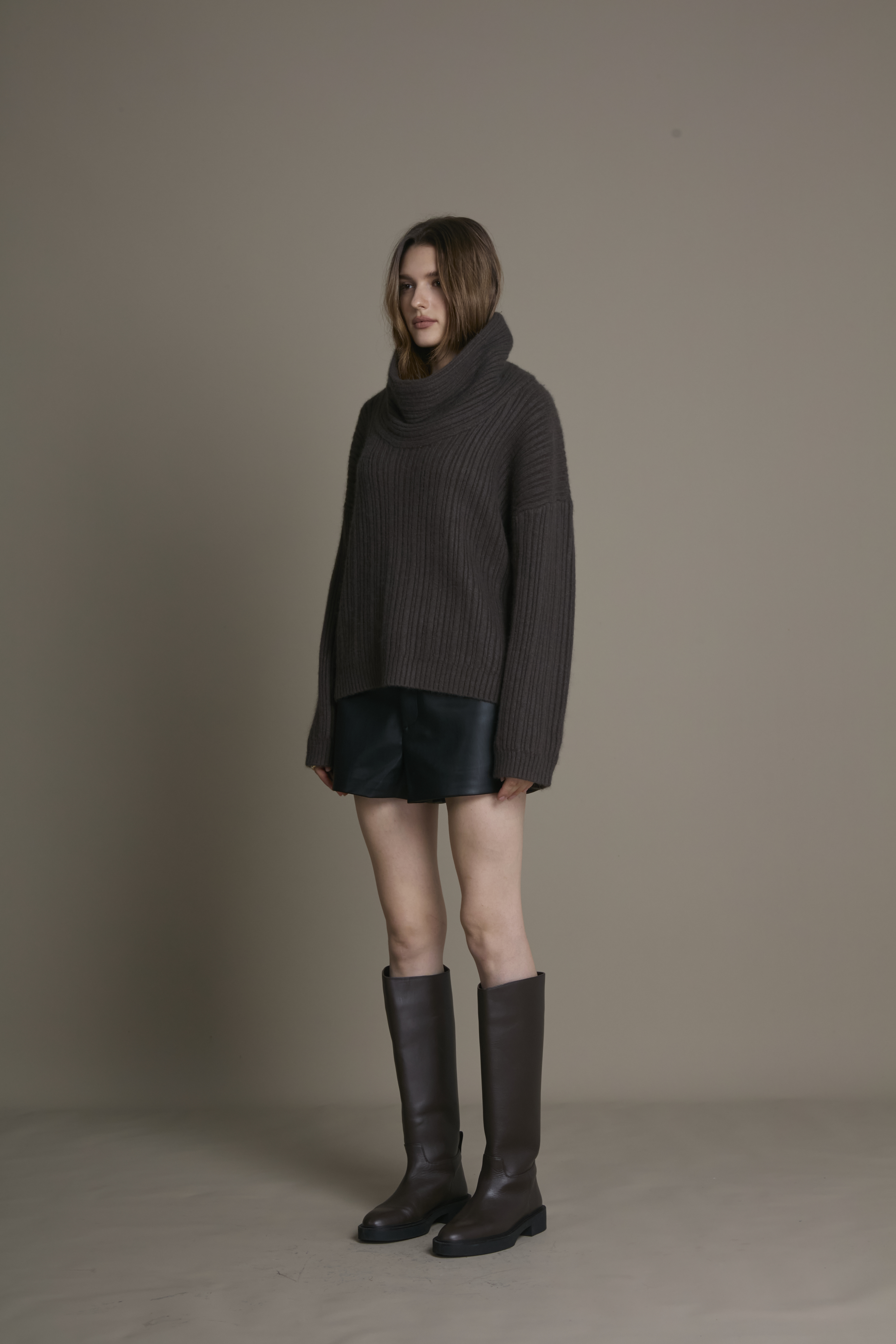 厚暖寬領立體羅紋針織上衣