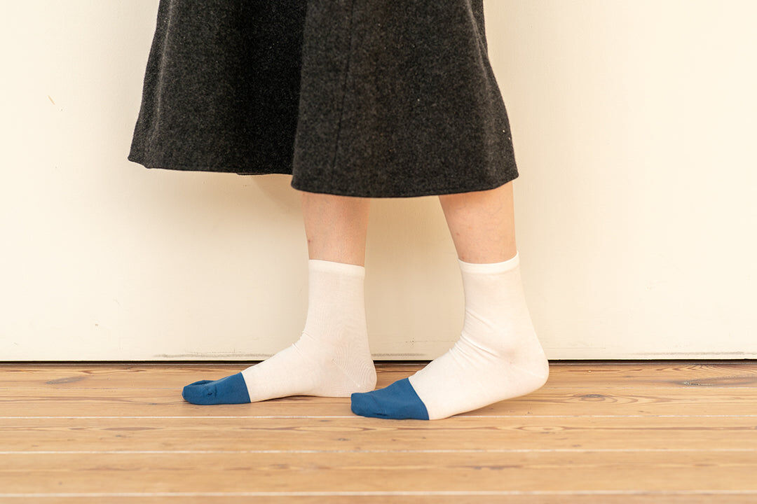 NISHIGUCHI KUTSUSHITA 高撚紗棉質薄襪