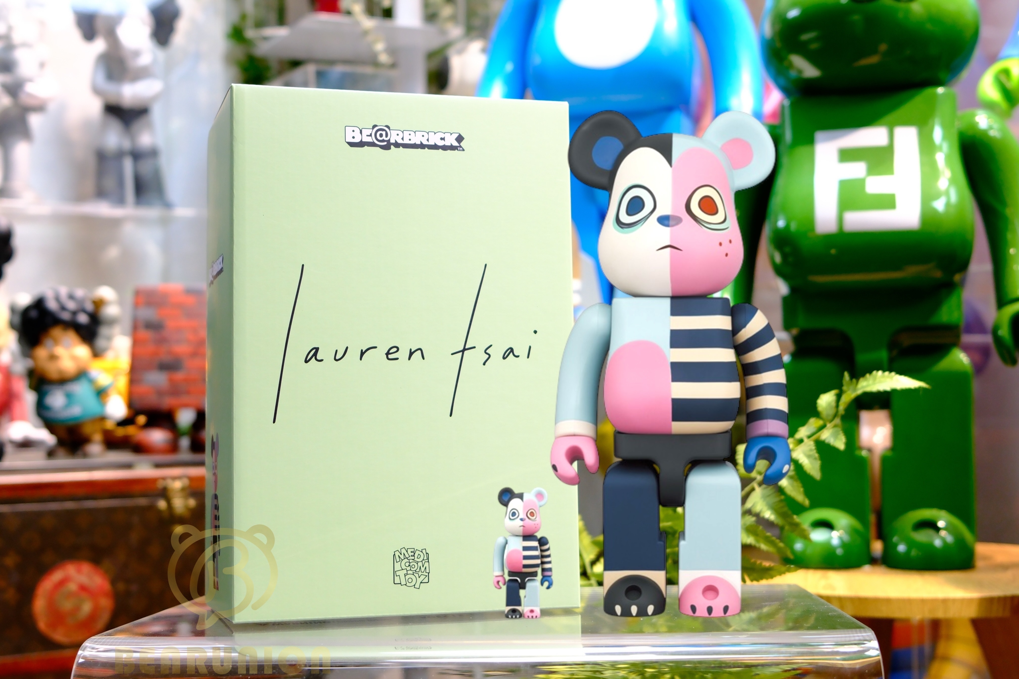 🥇現貨🥇Bearbrick 400% 100% Lauren Tsai 2nd 2022