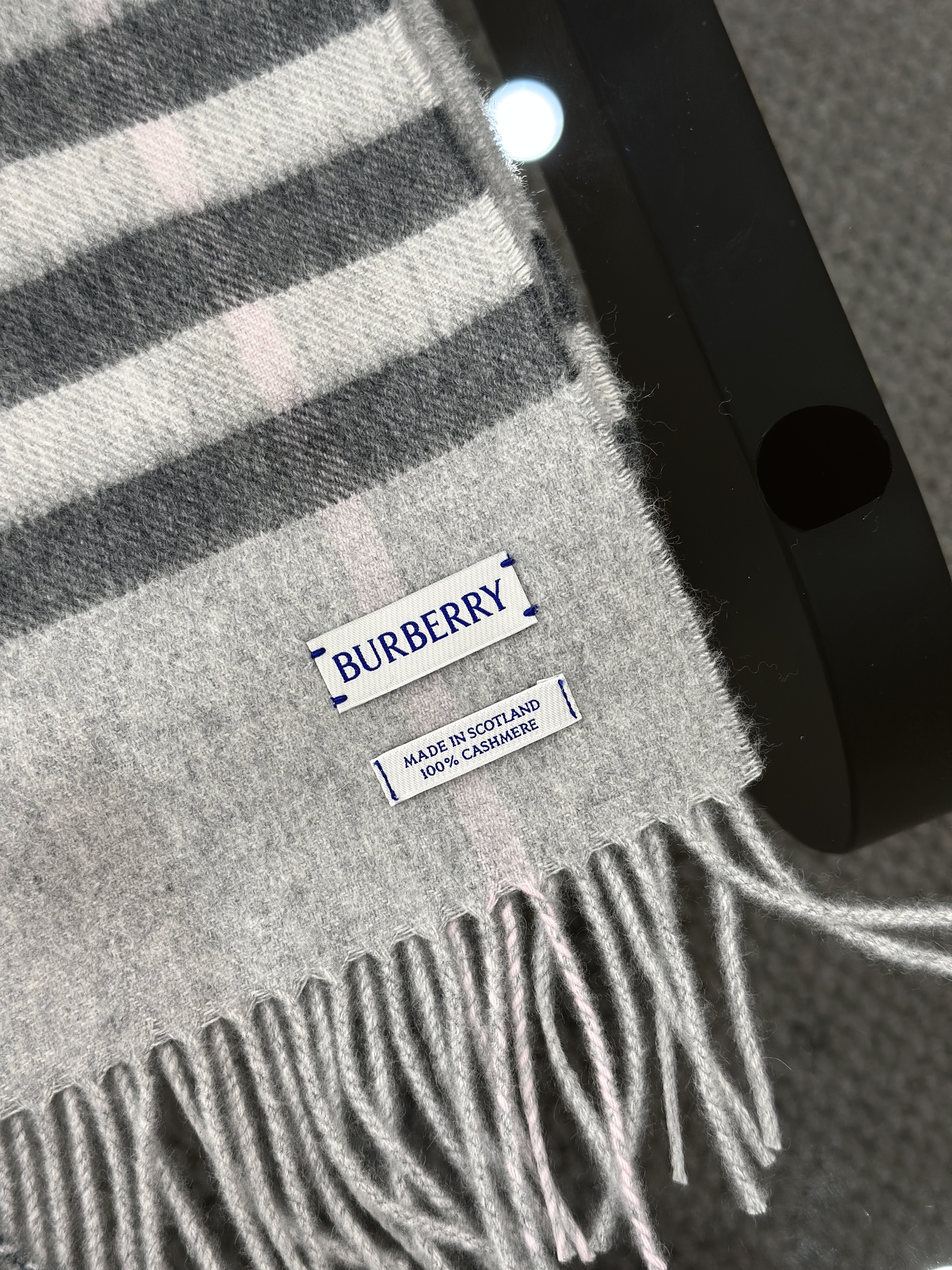 BURBERRY Check Cashmere Scarf