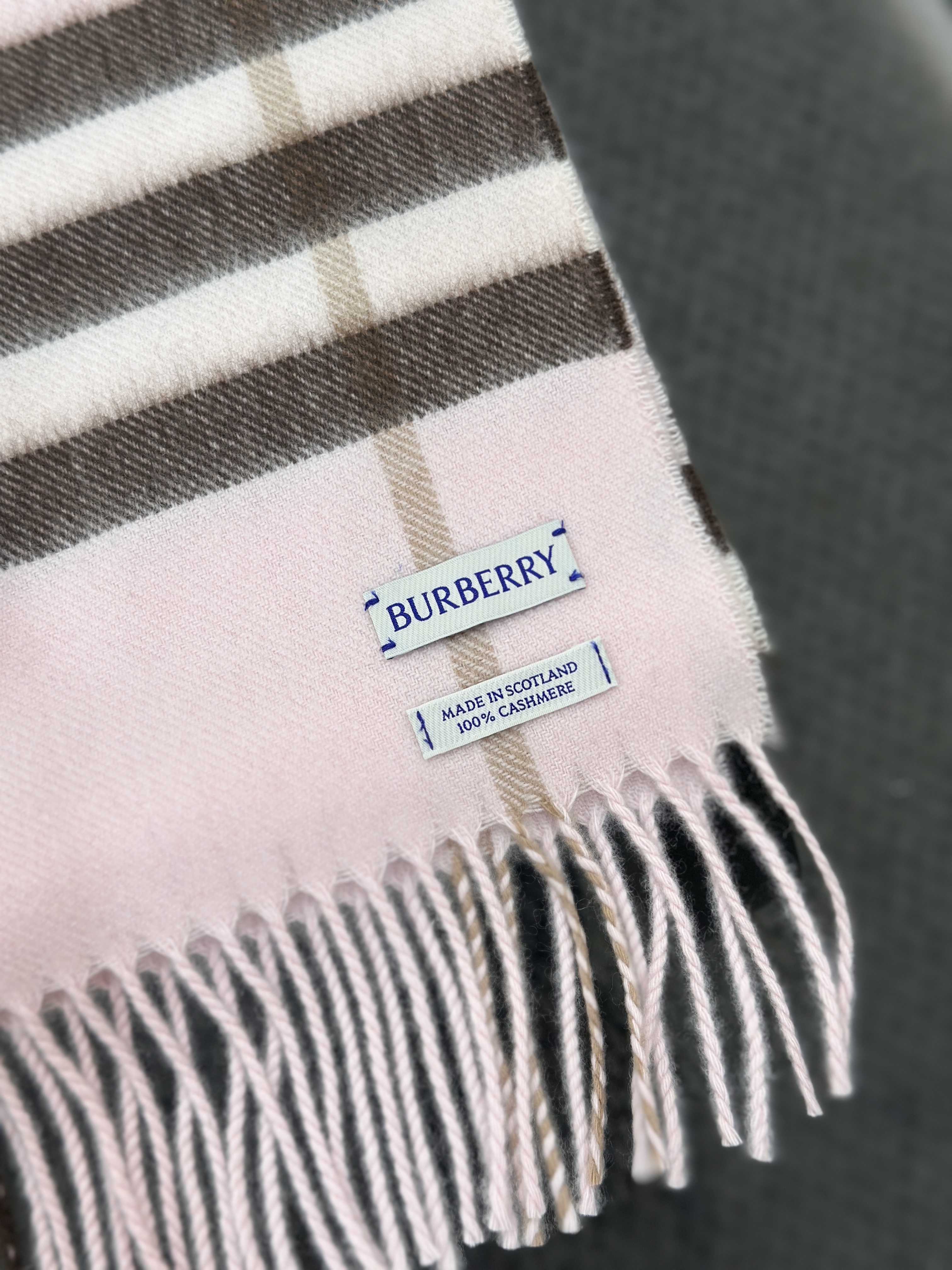 BURBERRY Check Cashmere Scarf