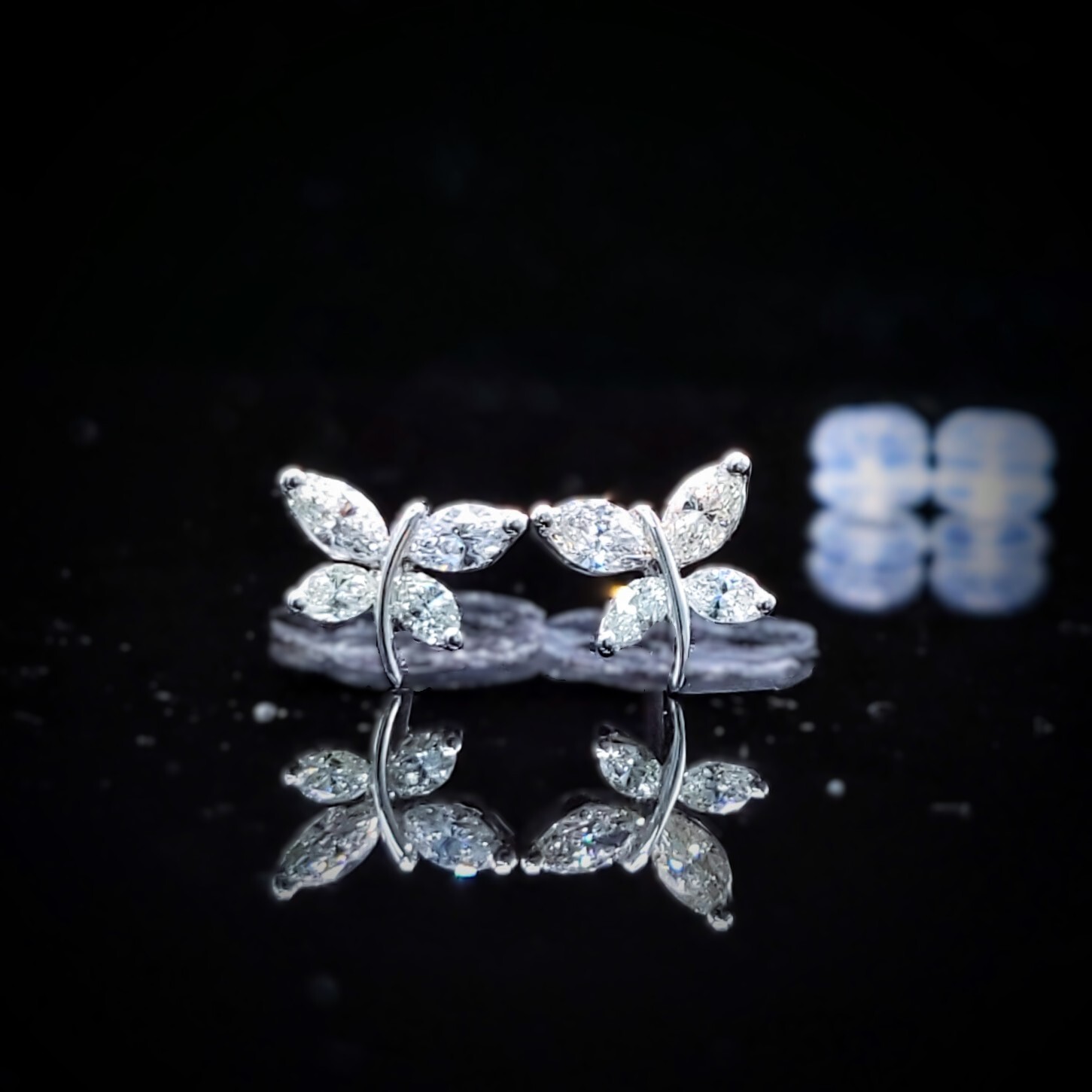 全新18K白金52份鑽石耳環